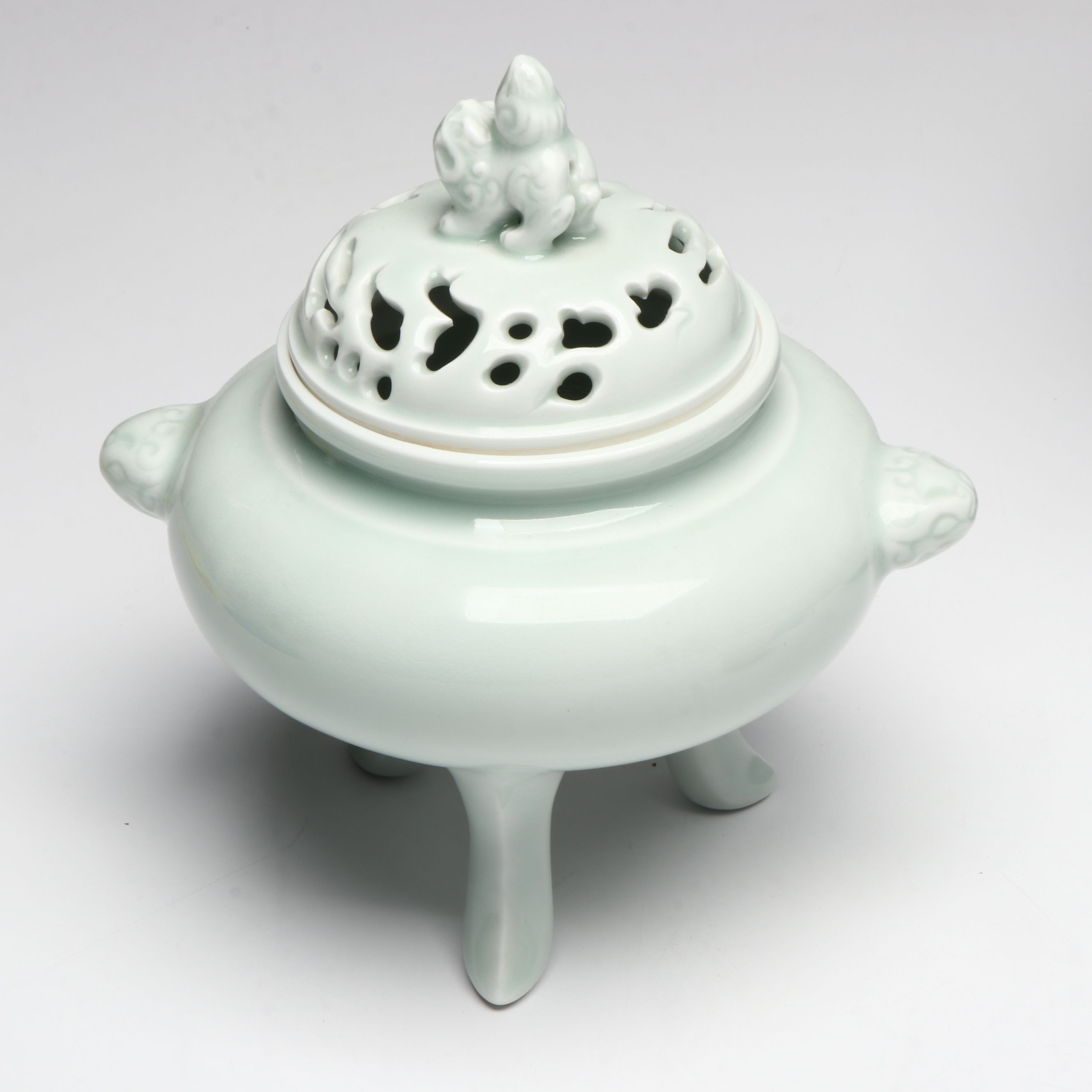 Japanese Porcelain Fishbowl Planter, Censer, Sake Cups and More Tableware