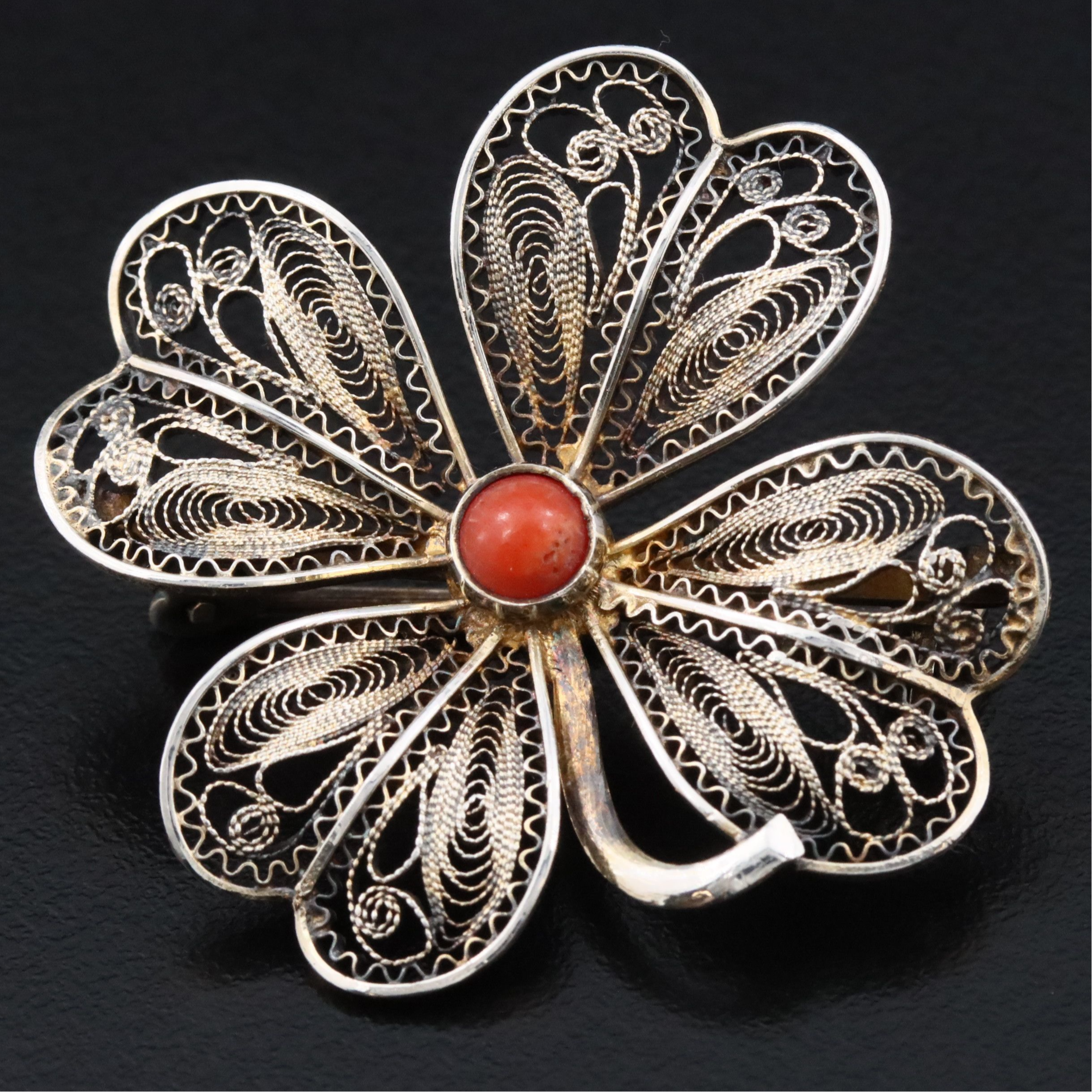 Vintage 900 Silver Coral Four-Leaf Clover Filigree Brooch