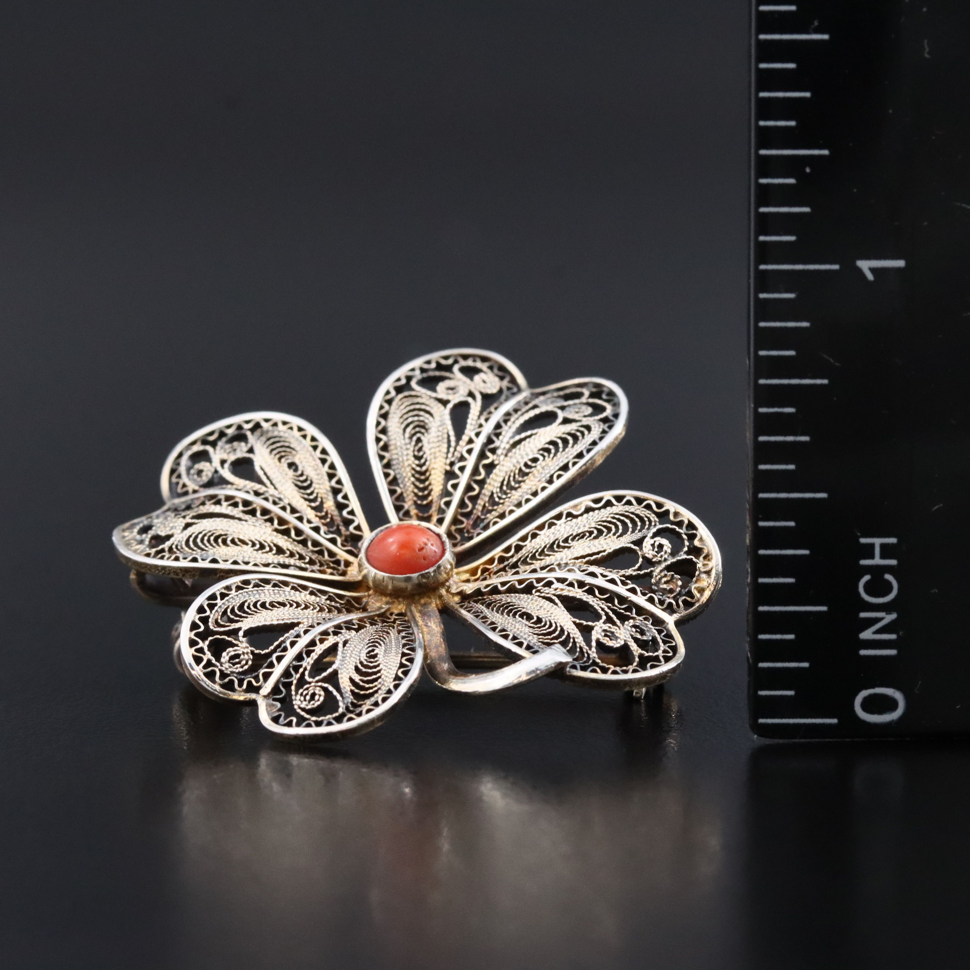 Vintage 900 Silver Coral Four-Leaf Clover Filigree Brooch