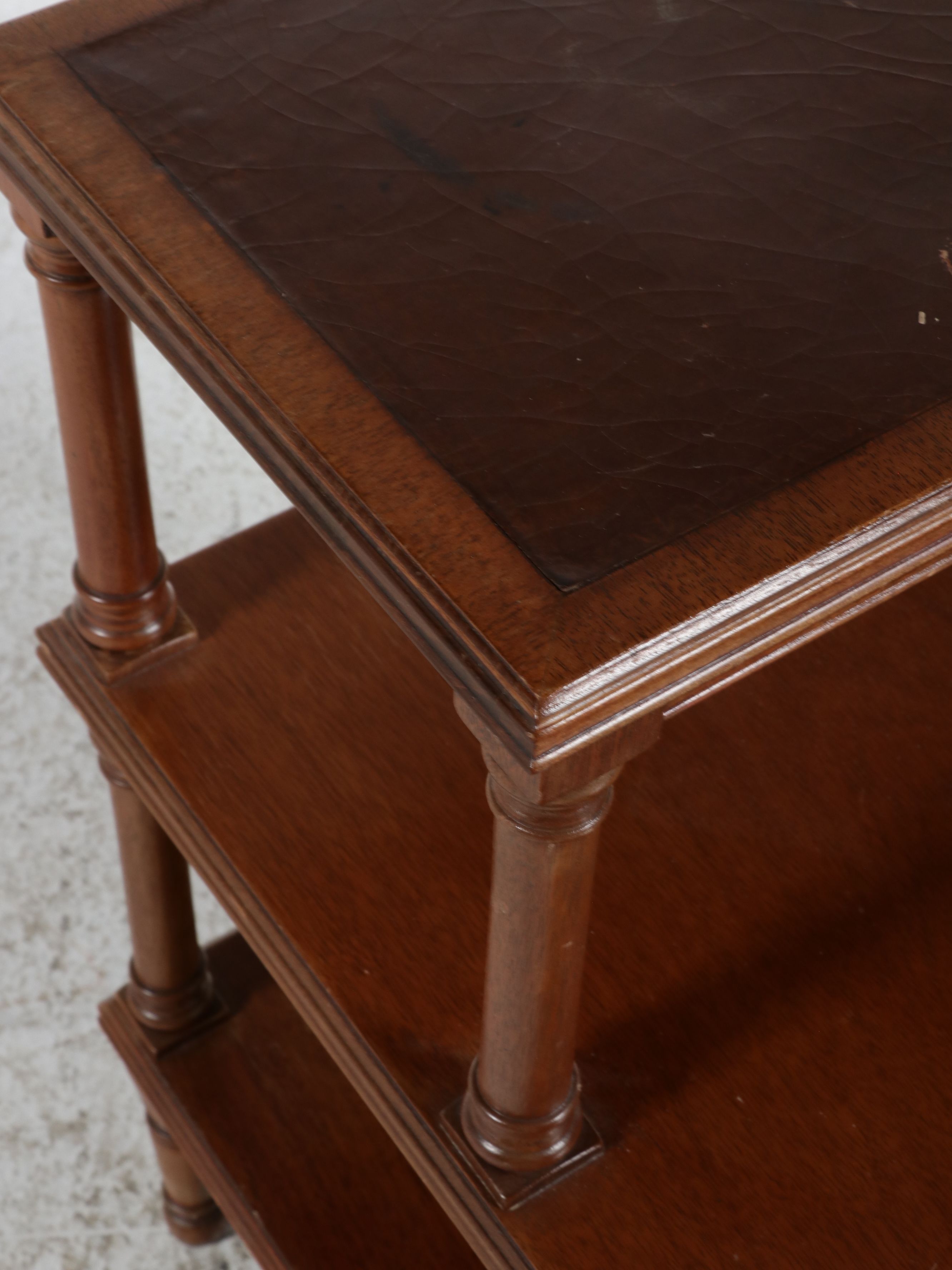 Heritage Henredon Three-Tier Mahogany Step Table with Leather Top, Mid-20th C.