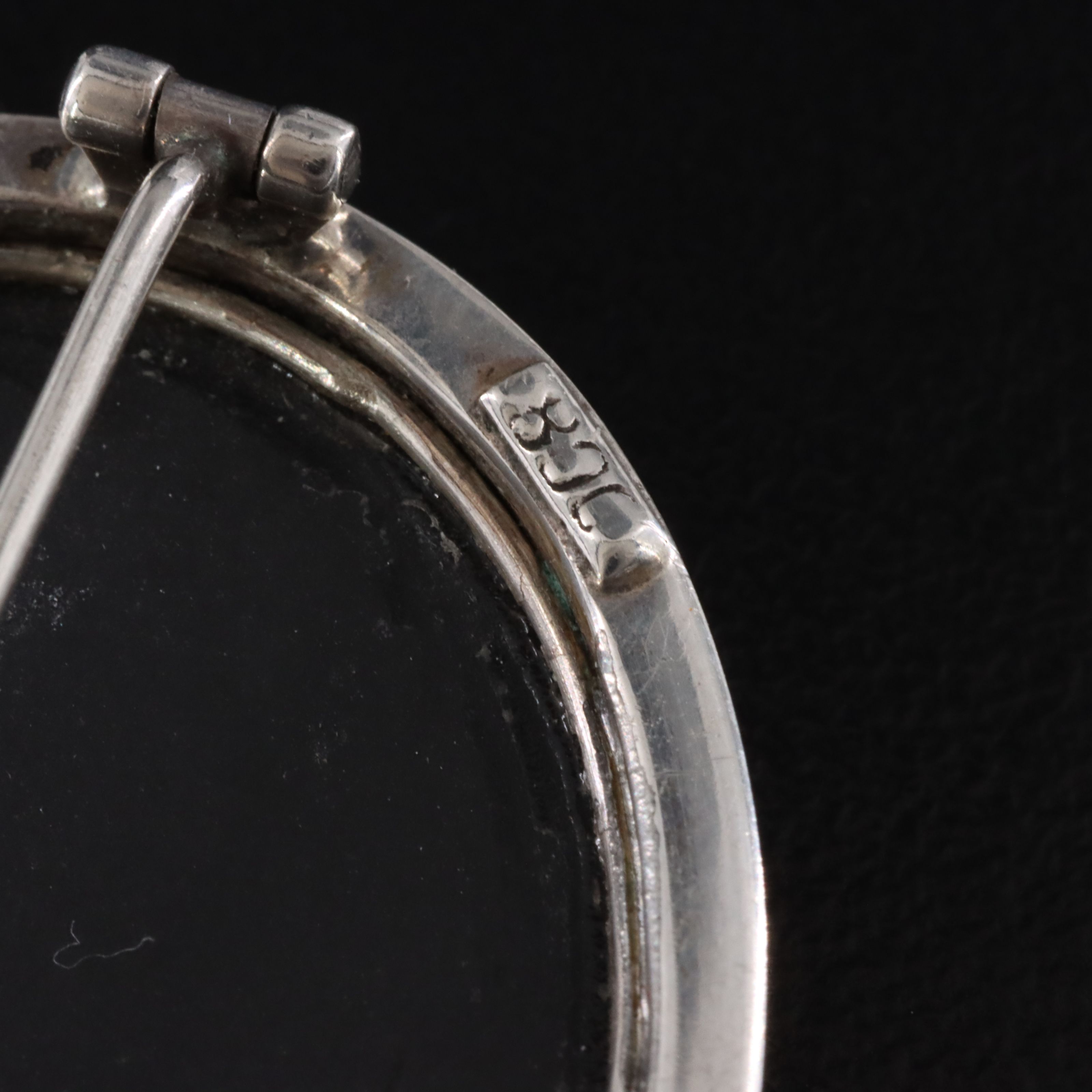 Victorian 800 Silver Pietra Dura Floral Brooch Featuring Coral and Malachite