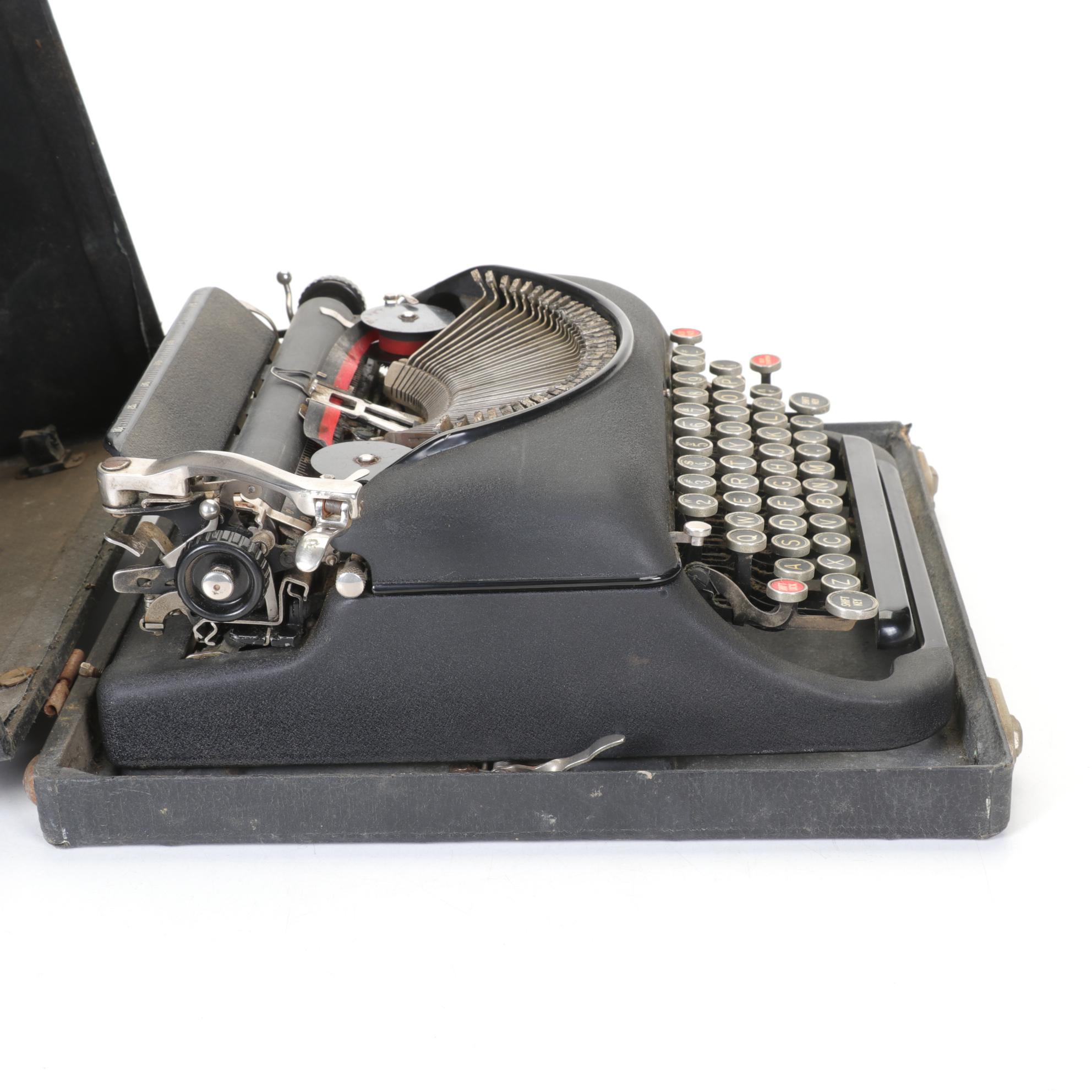 Remington Rand Portable Model 5 Manual Typewriter, Early to Mid 20th Century