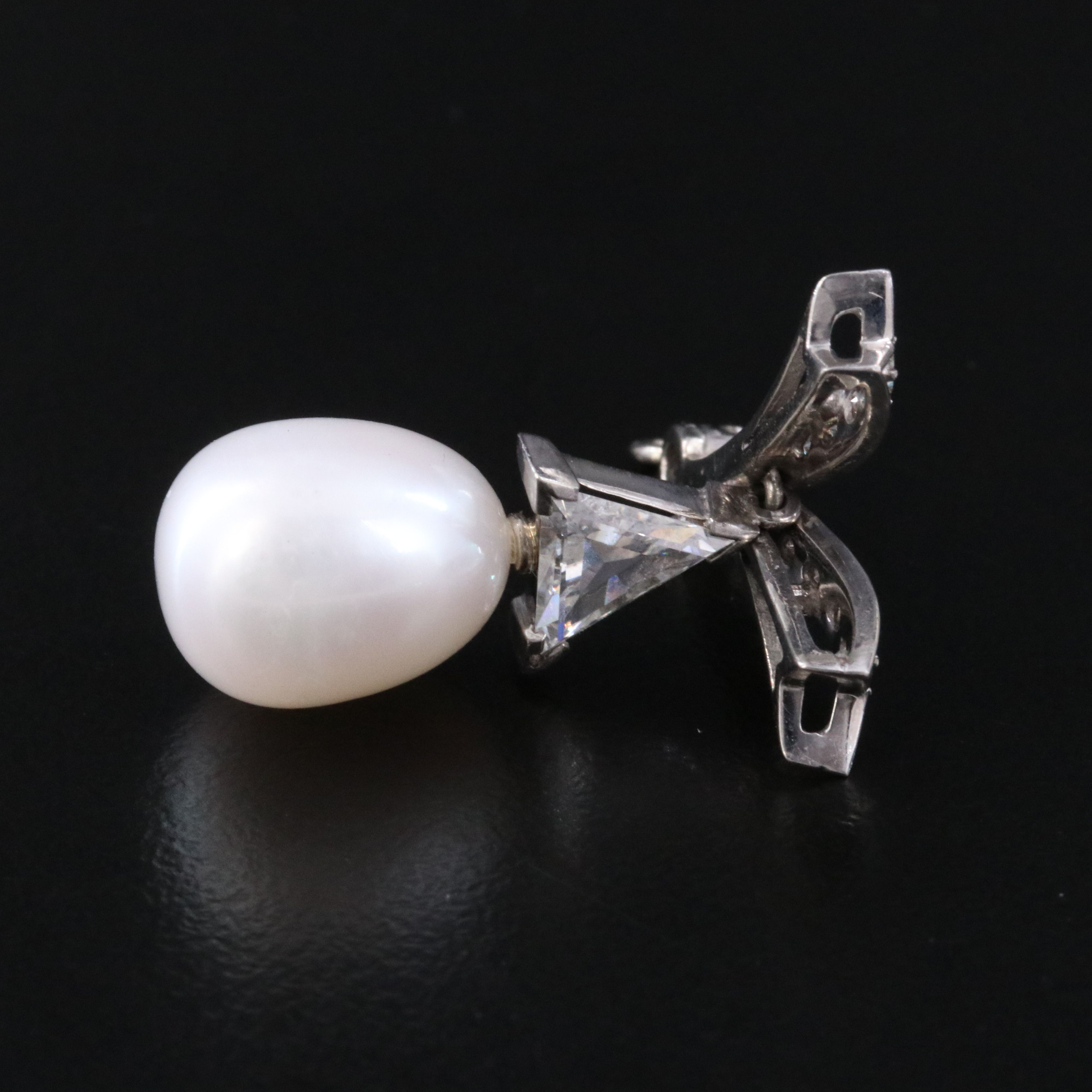 14K Pearl and Diamond Pendant