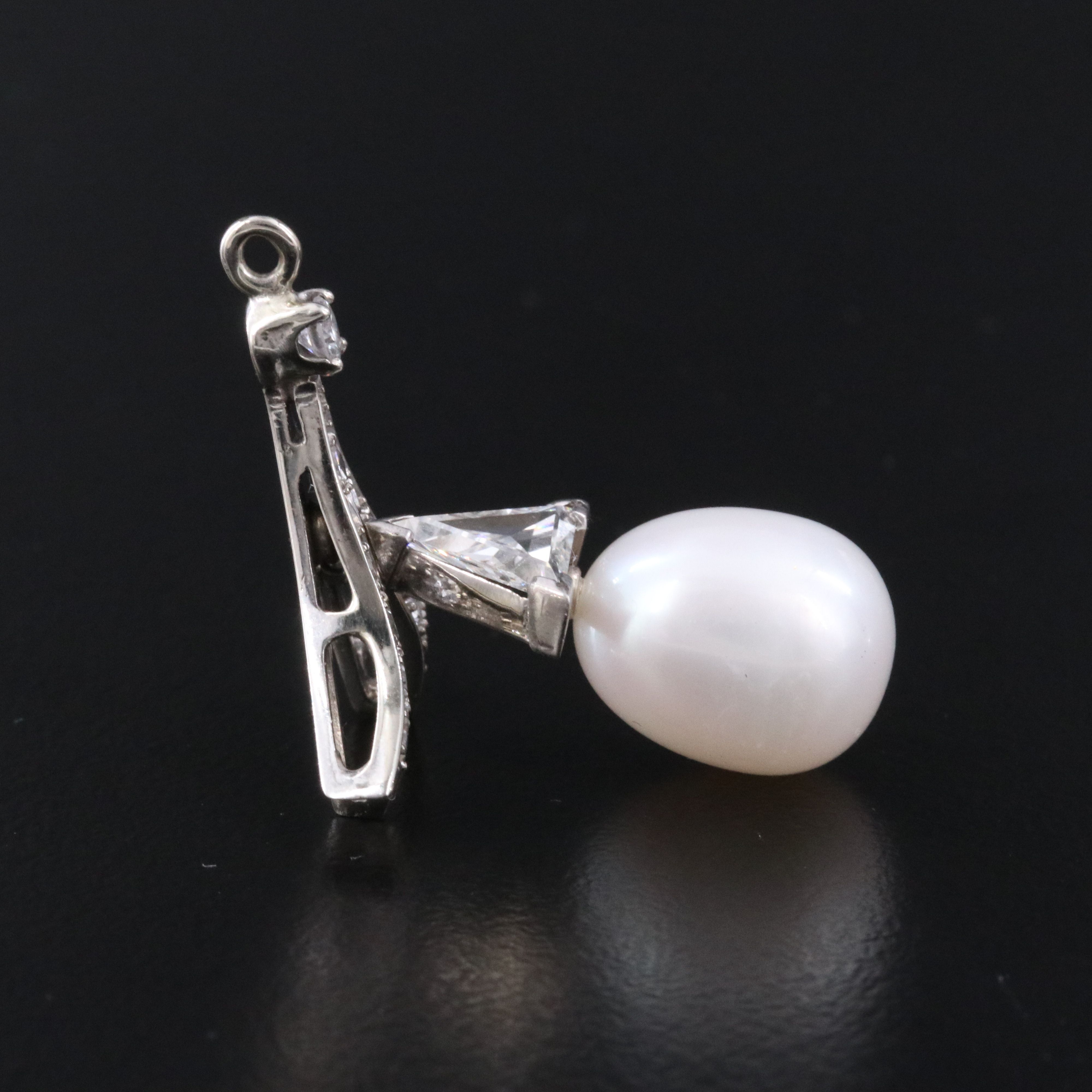 14K Pearl and Diamond Pendant