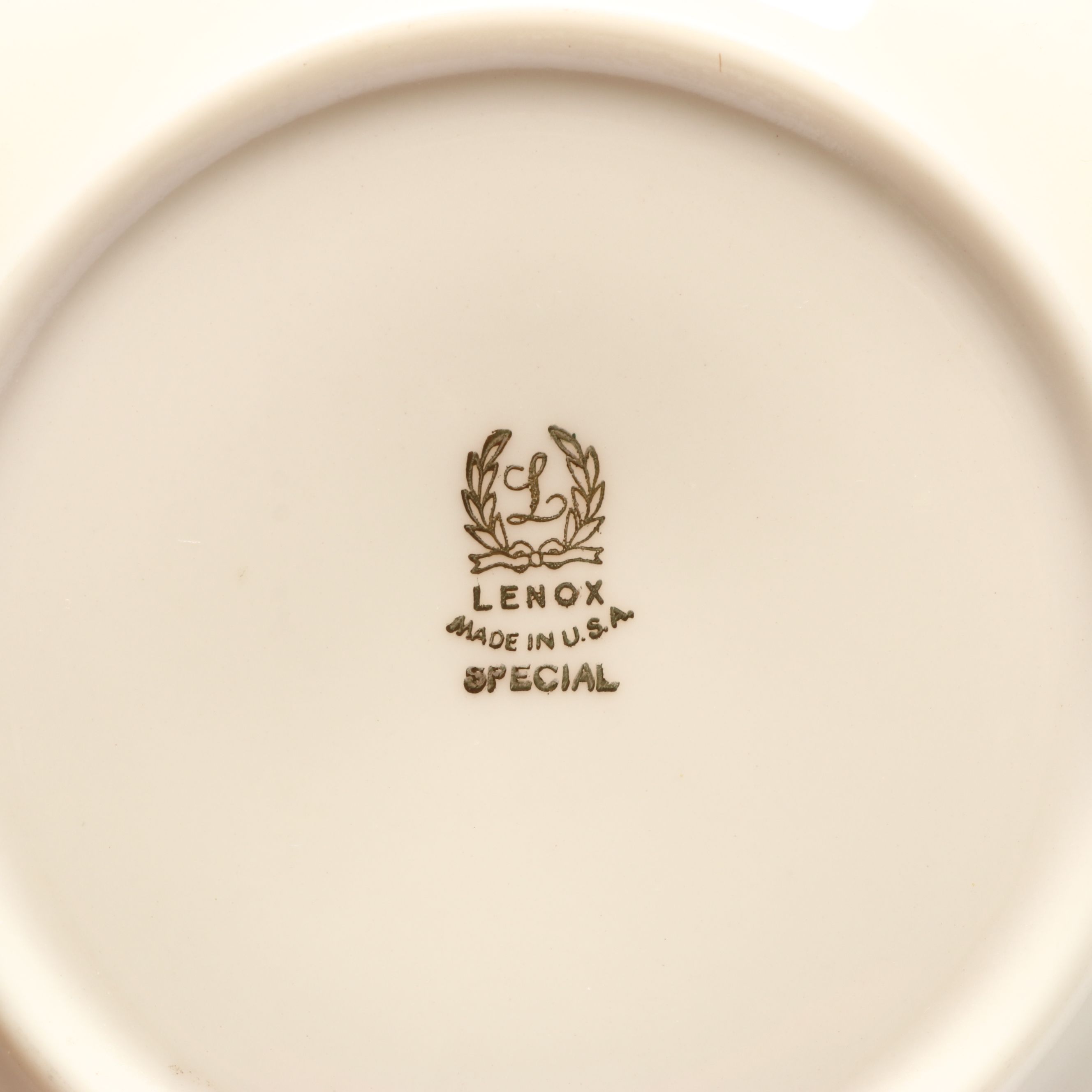 Lenox Gilt Decorated Porcelain Dinner Plates and Dessert Bowls