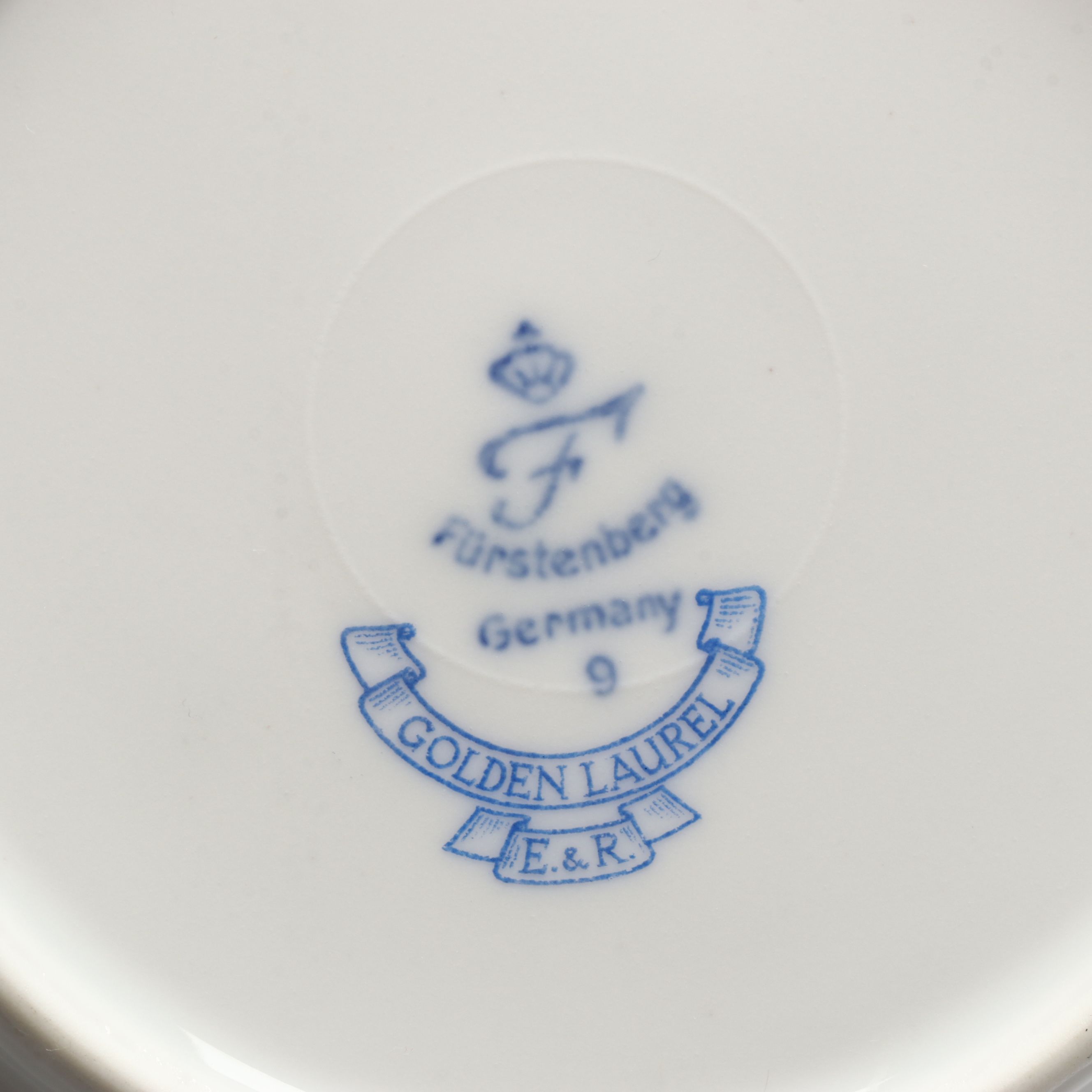 Fürstenberg Porcelain Soup and Dessert Bowls with Rococo Style Porcelain Tray