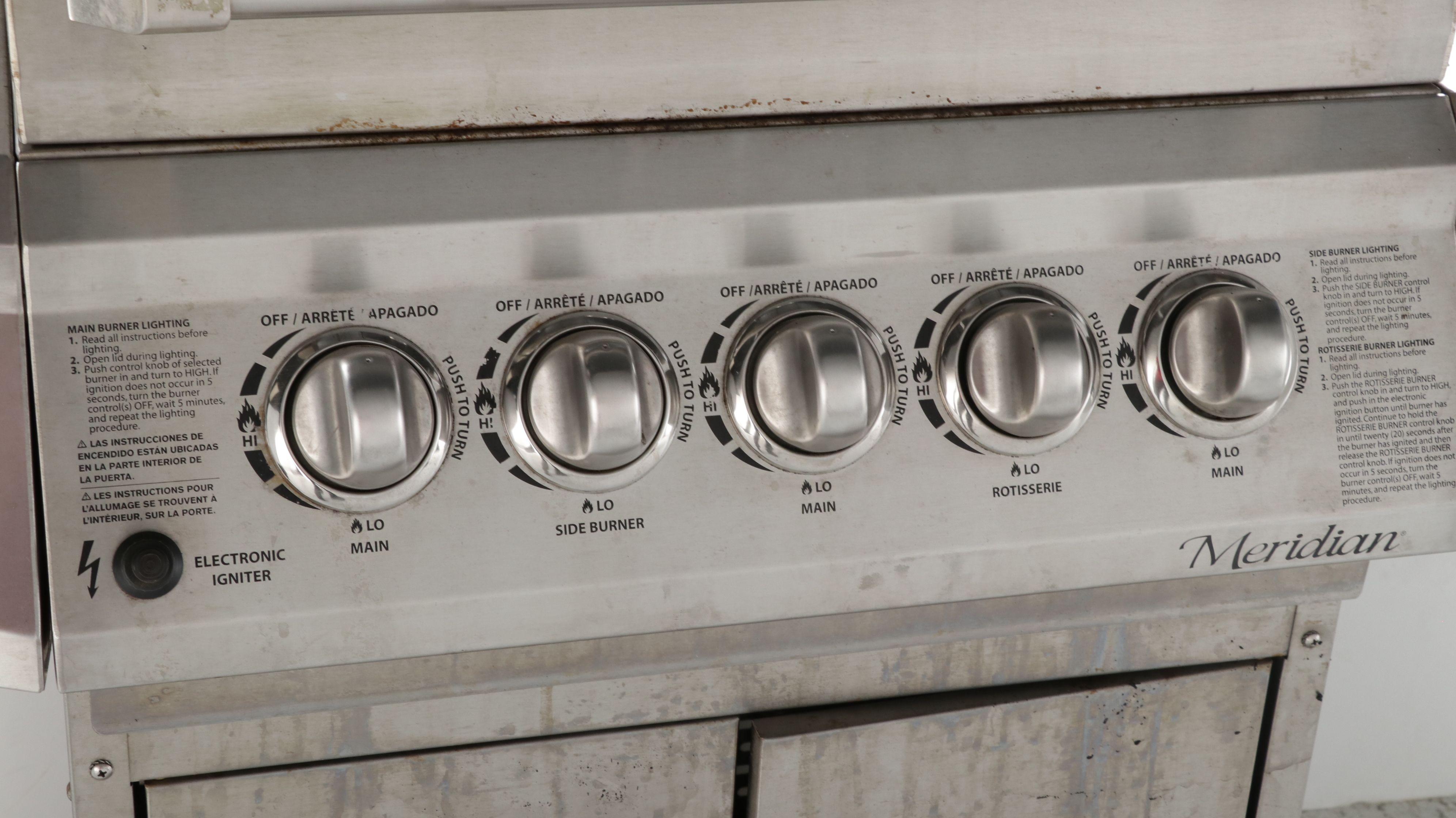 Ducane Meridian Gas Grill with Cover