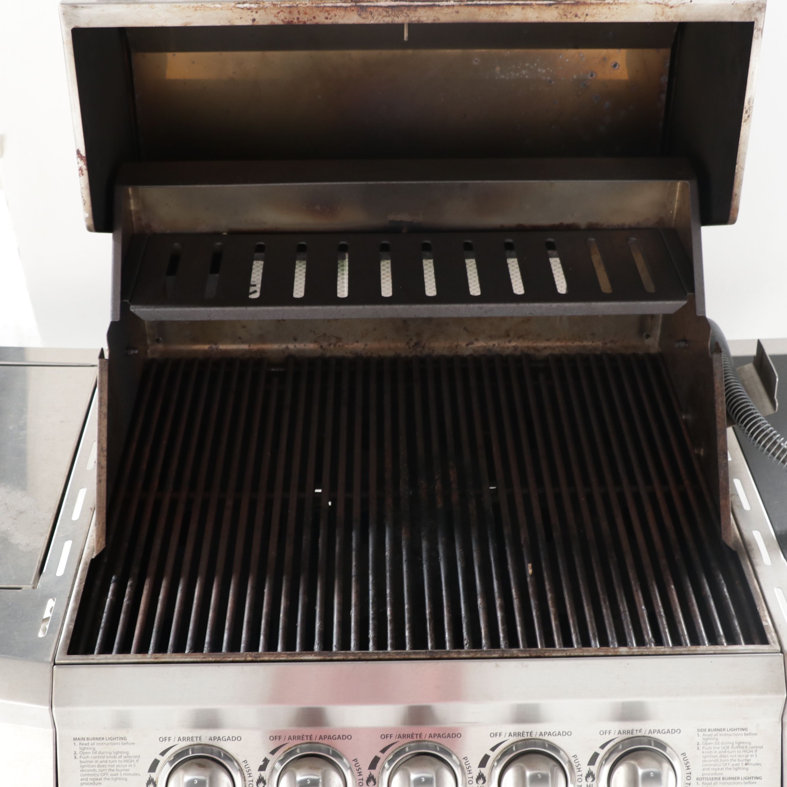 Ducane Meridian Gas Grill with Cover