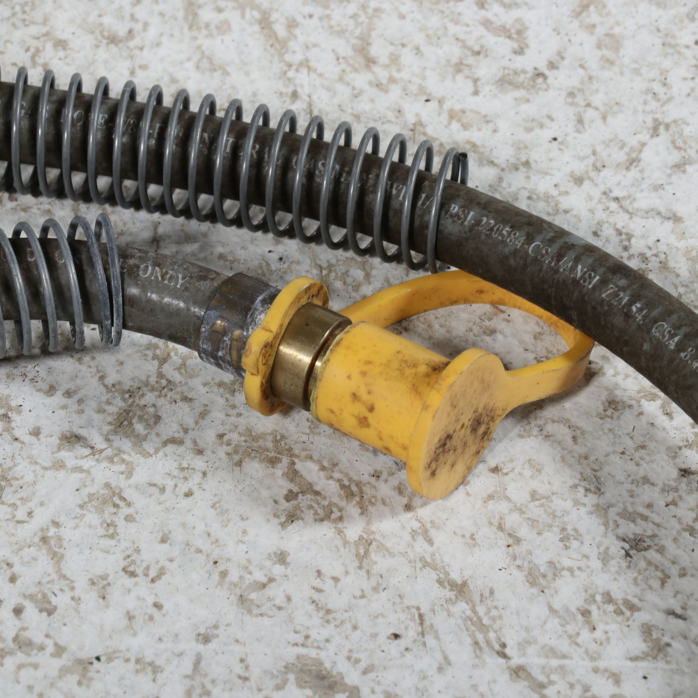 Ducane Meridian Gas Grill with Cover