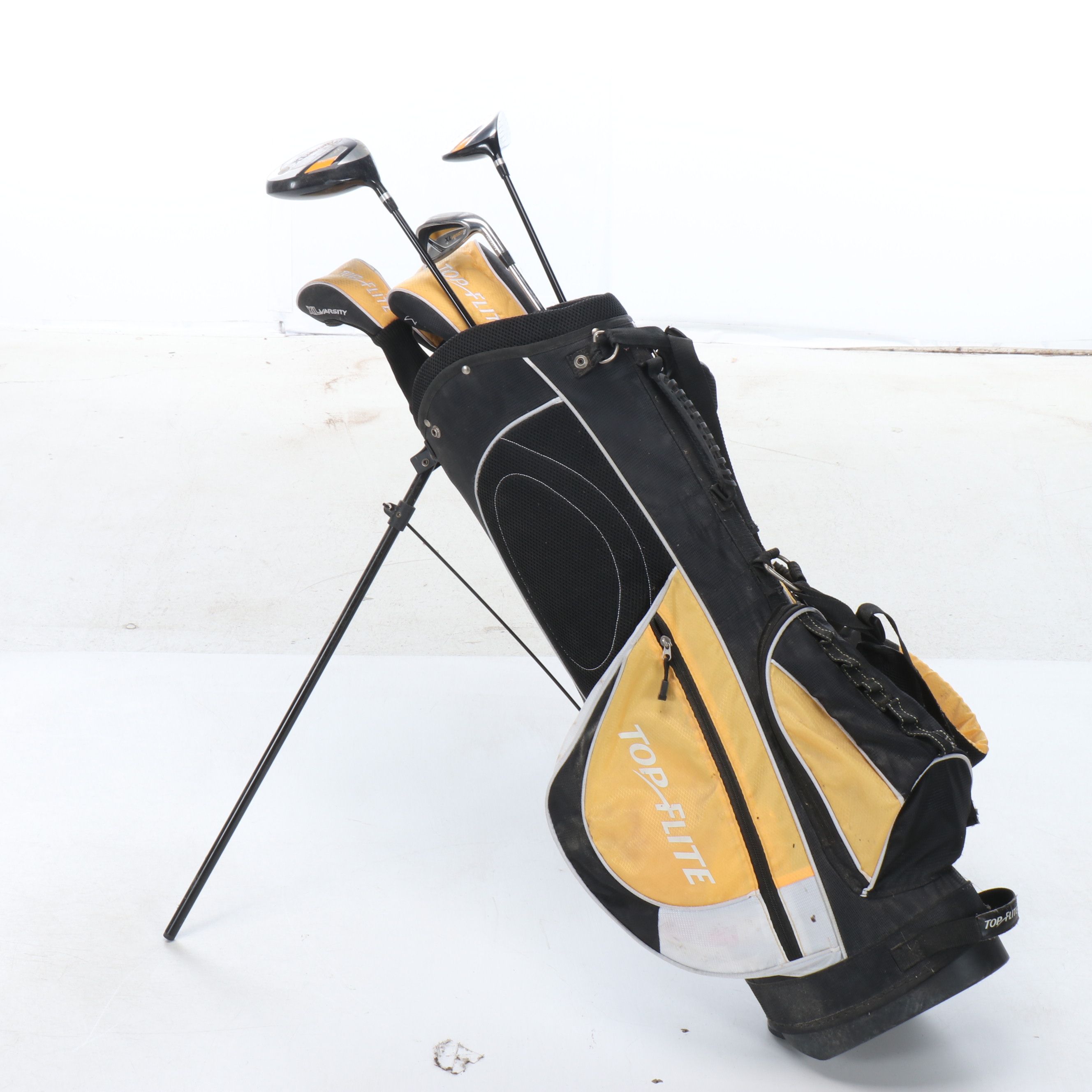 Varsity Golf Bag and Varsity Golf Clubs