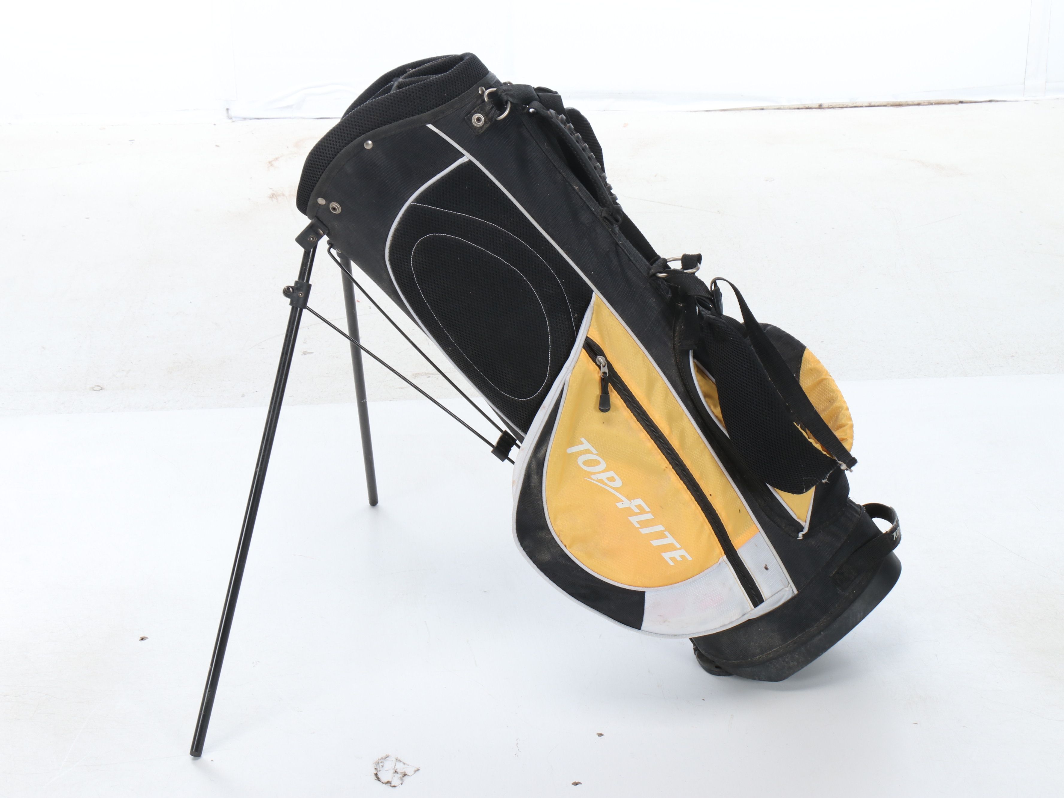Varsity Golf Bag and Varsity Golf Clubs