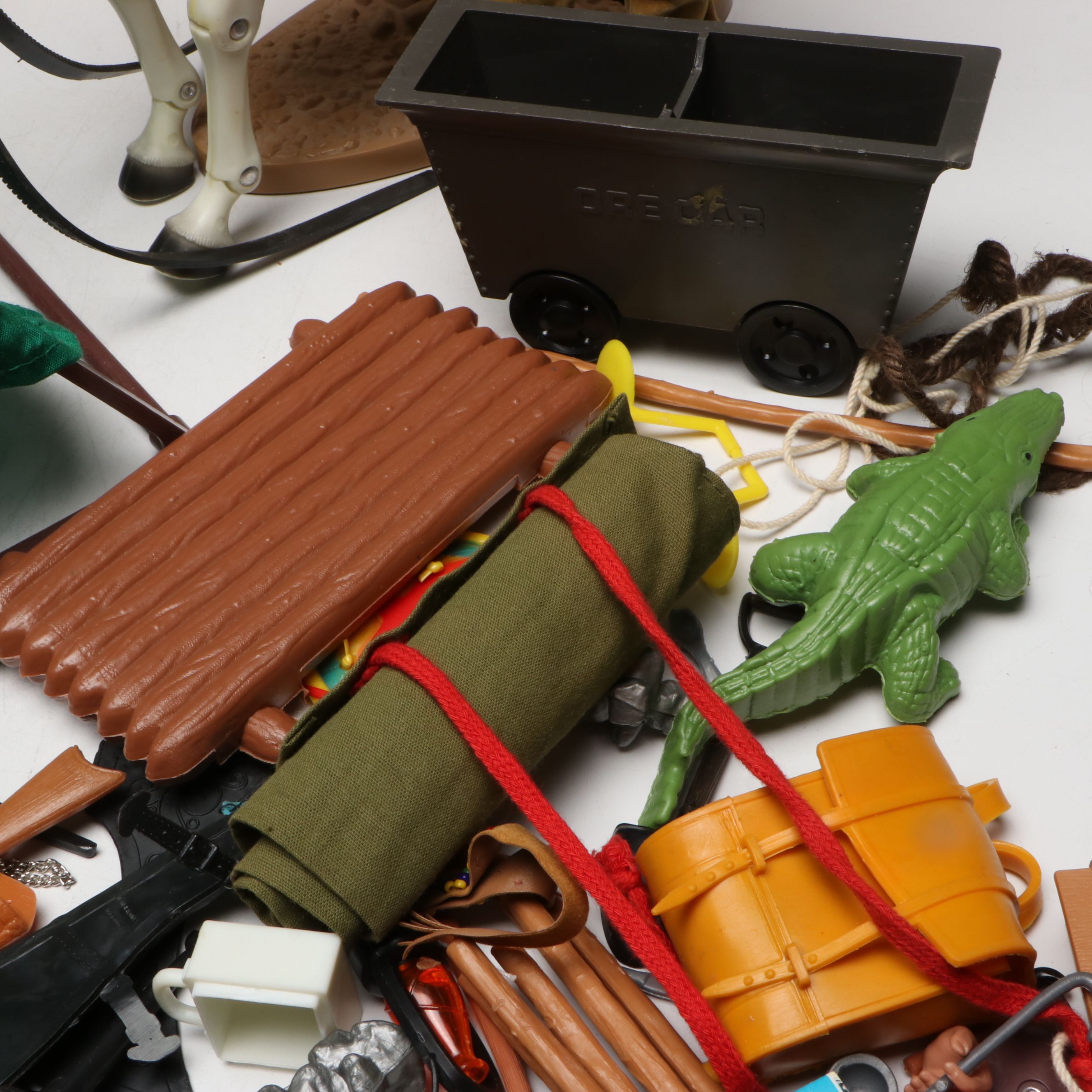 Gabriel "The Lone Ranger" Action Figures and Teepee with More Accessories, 1973