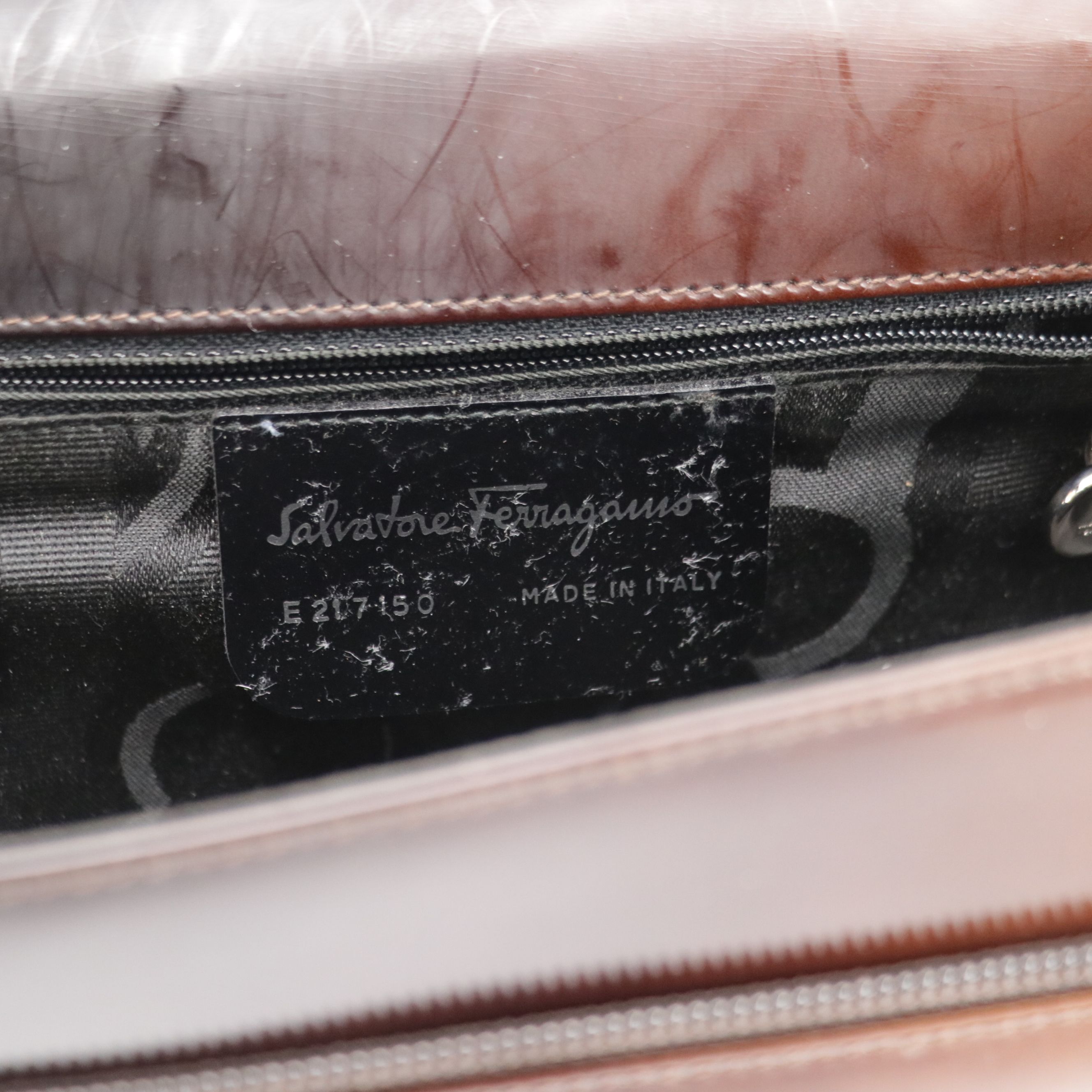 Salvatore Ferragamo Shoulder Bag in Brown Ombré Smooth Calf Leather