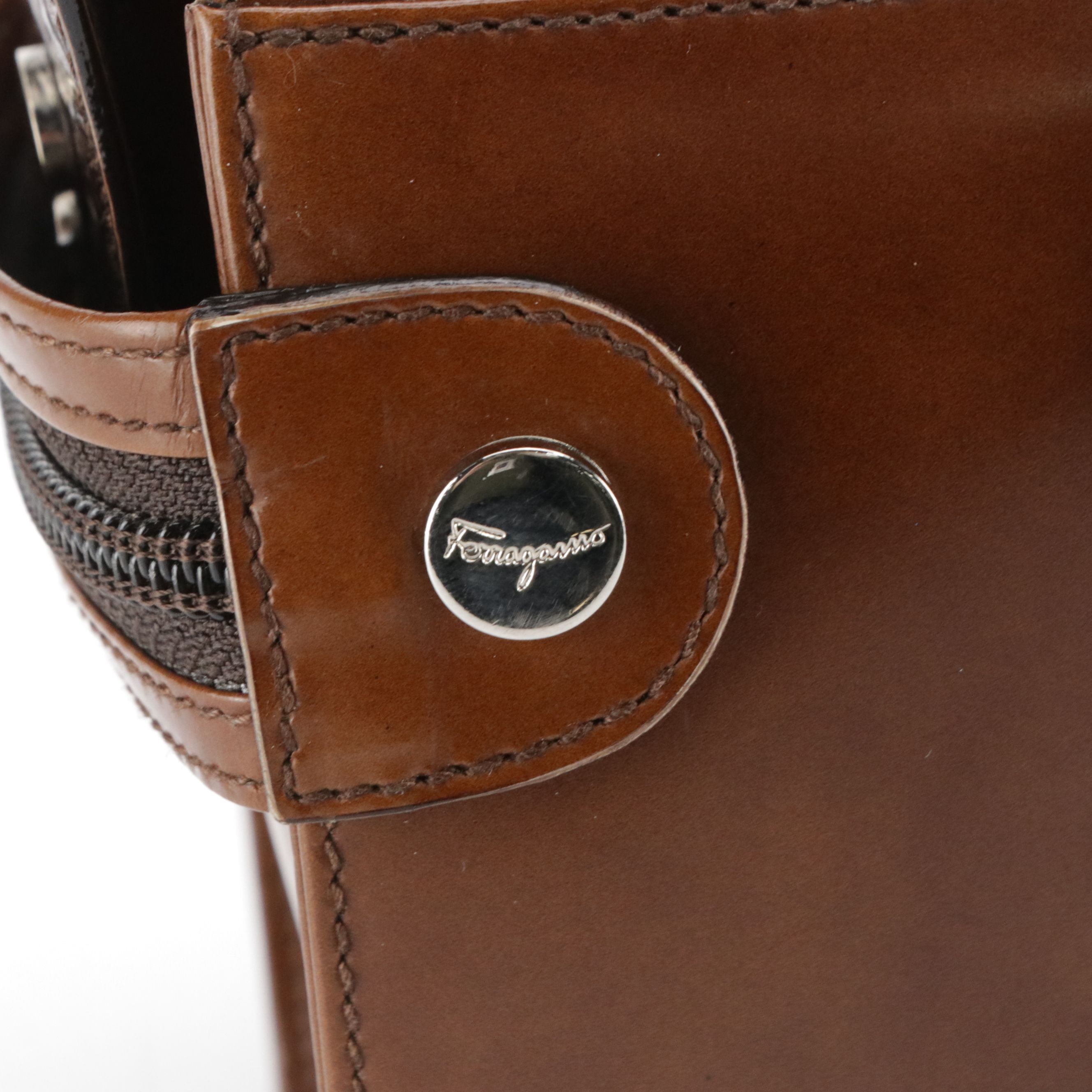 Salvatore Ferragamo Shoulder Bag in Brown Ombré Smooth Calf Leather