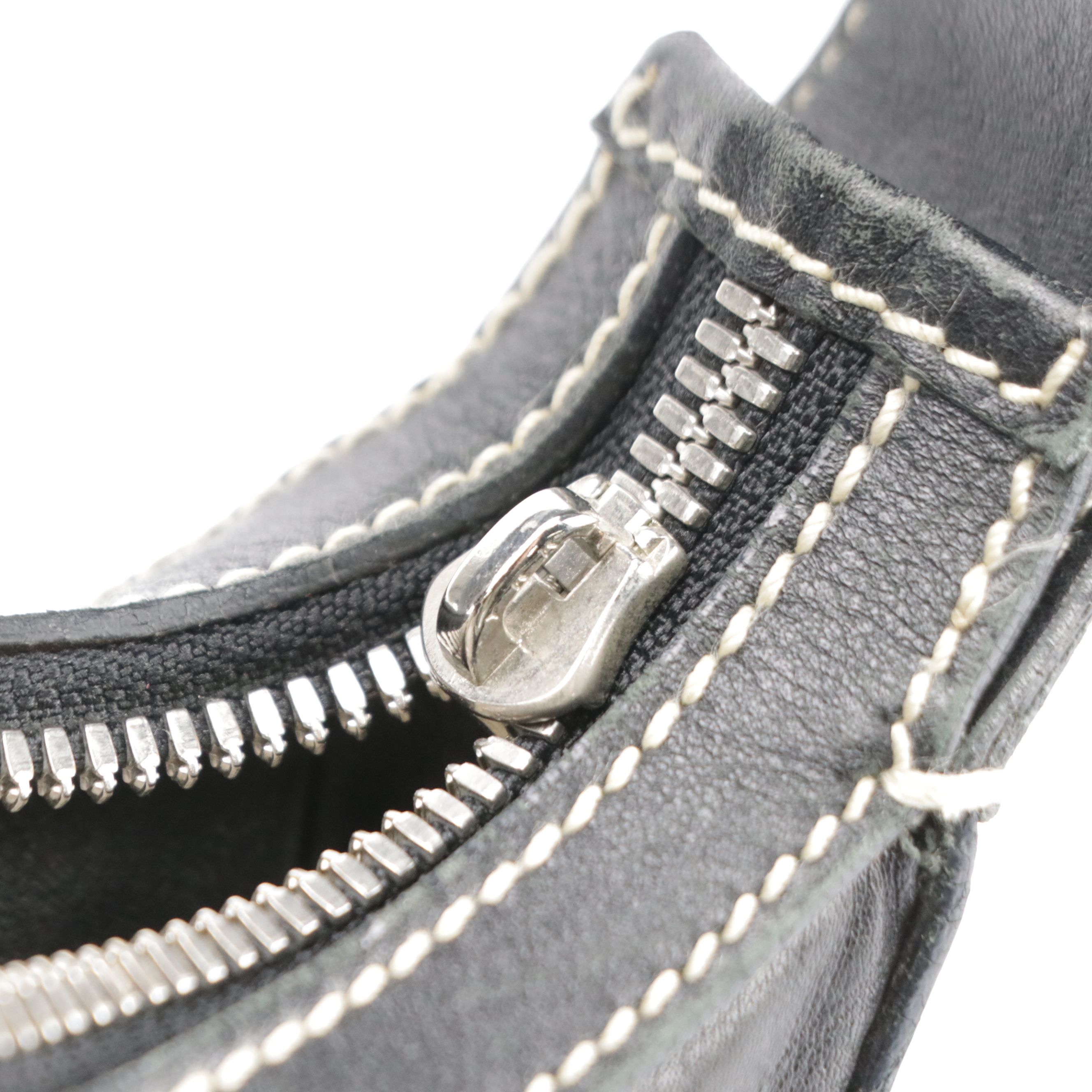 Salvatore Ferragamo Contrast Stitched Gancini Shoulder Bag in Black Calfskin