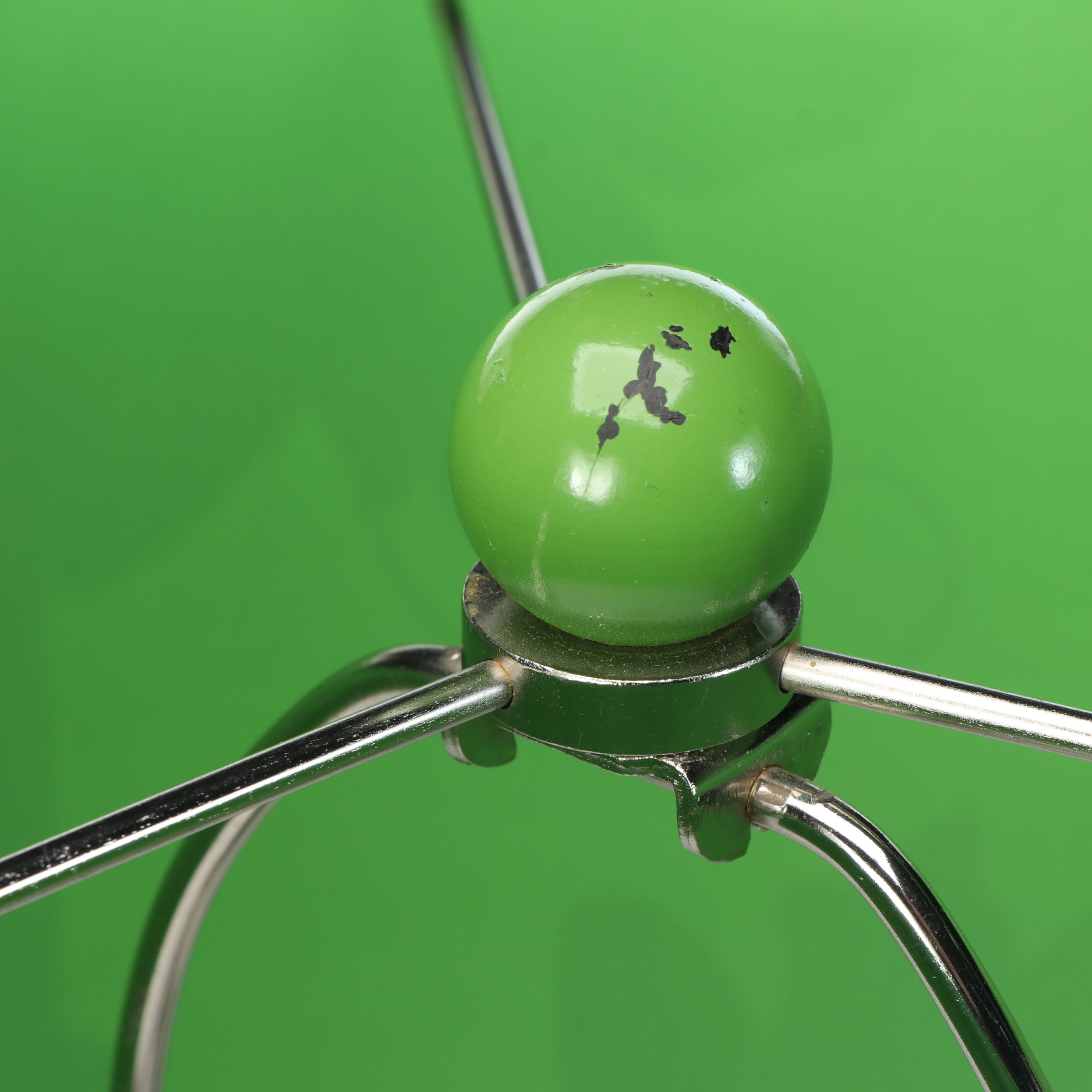 Kelly Green Metal Teardrop Bottle Table Lamps with Green Floral Silk Drum Shades