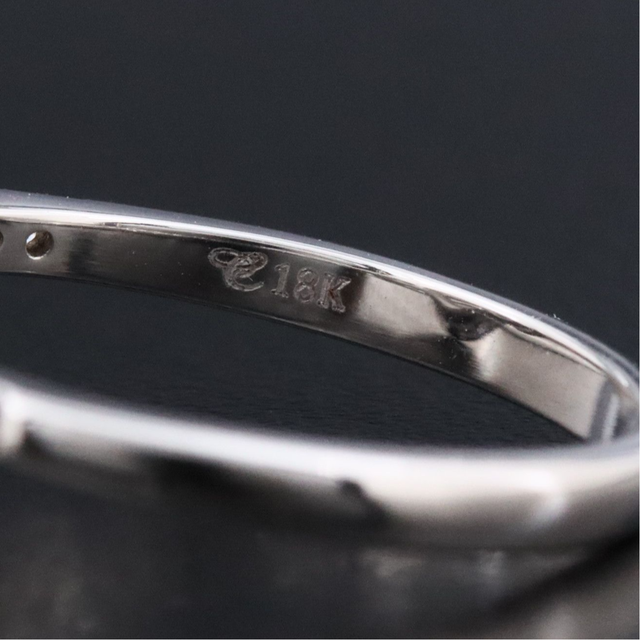 Chromia 18K 1.40 CT Tsavorite and Diamond Ring