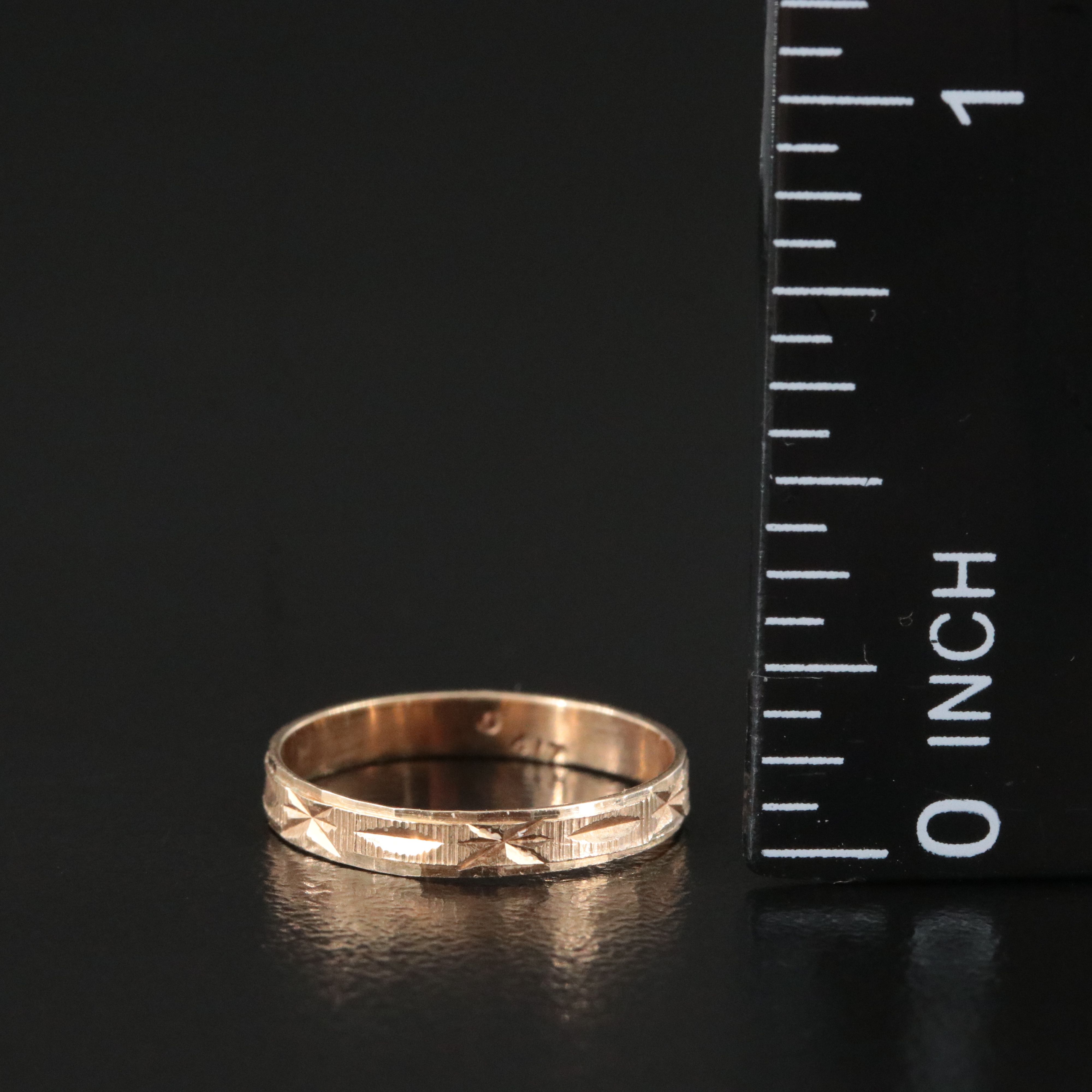 10K Baby Ring with Diamond-Cut Detail