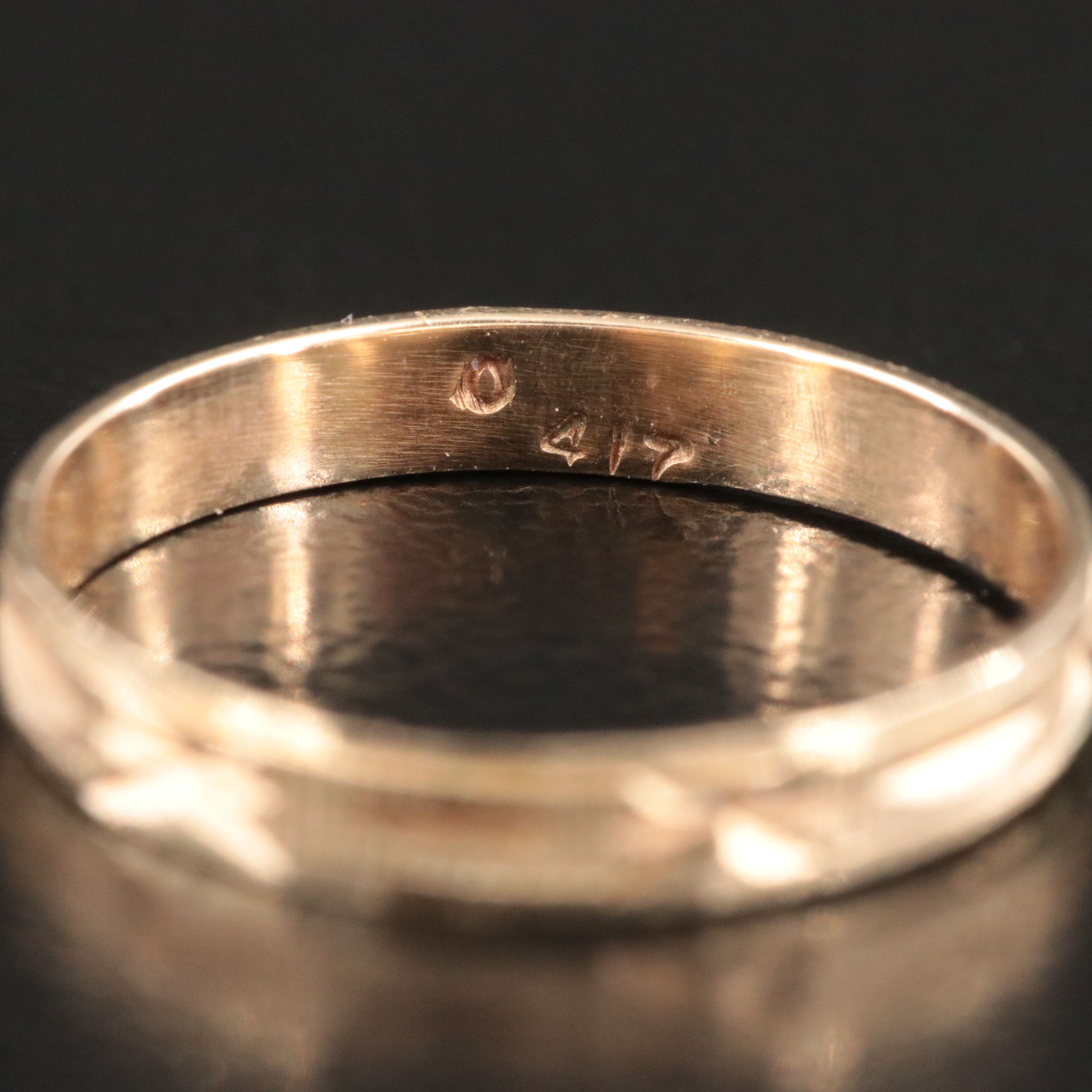 10K Baby Ring with Diamond-Cut Detail