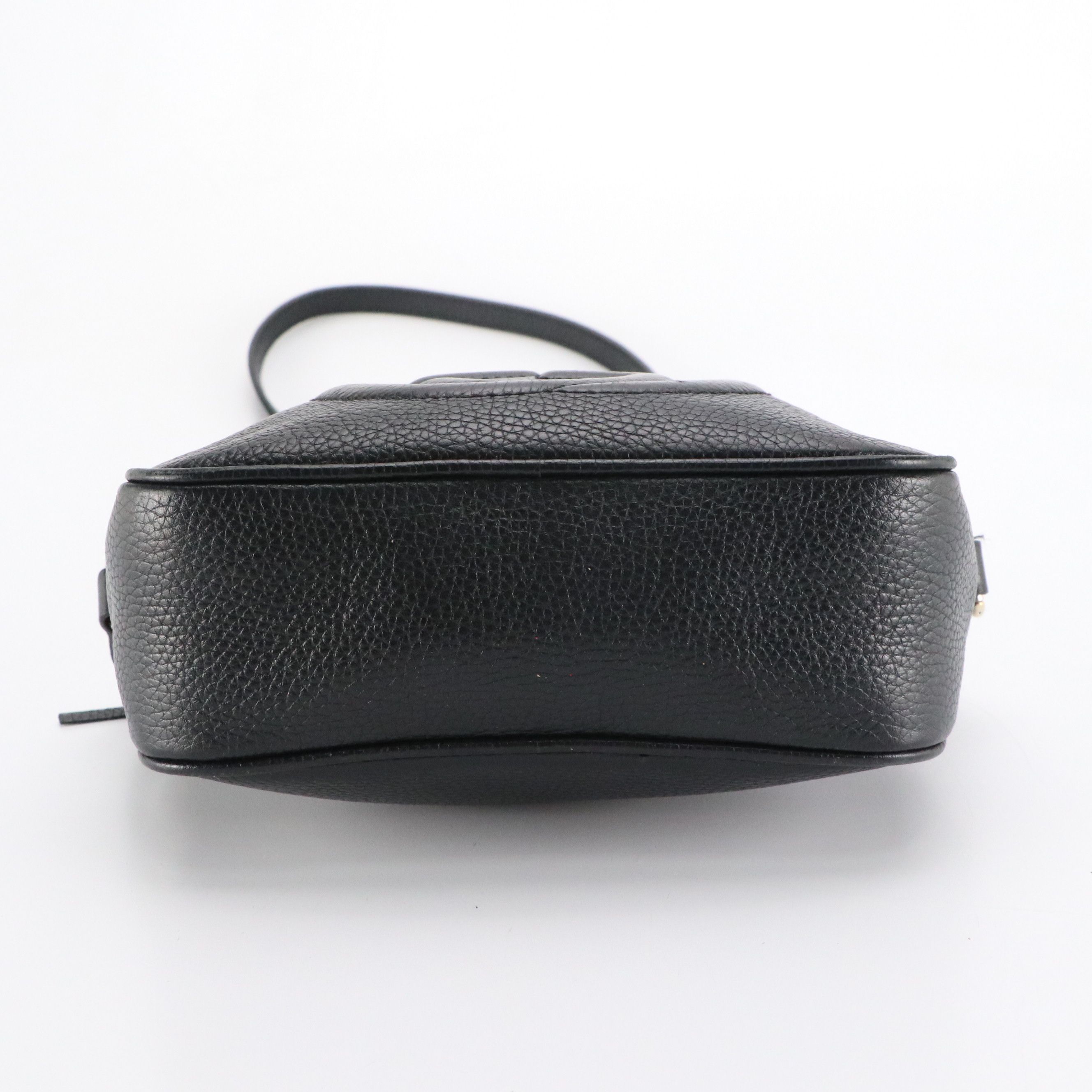 Gucci Soho Disco Crossbody Bag in Grained Calfskin Leather with Tassel Zip