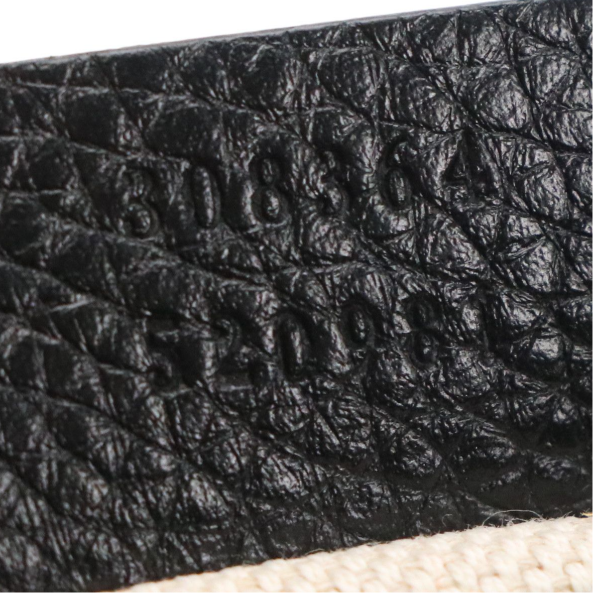 Gucci Soho Disco Crossbody Bag in Grained Calfskin Leather with Tassel Zip