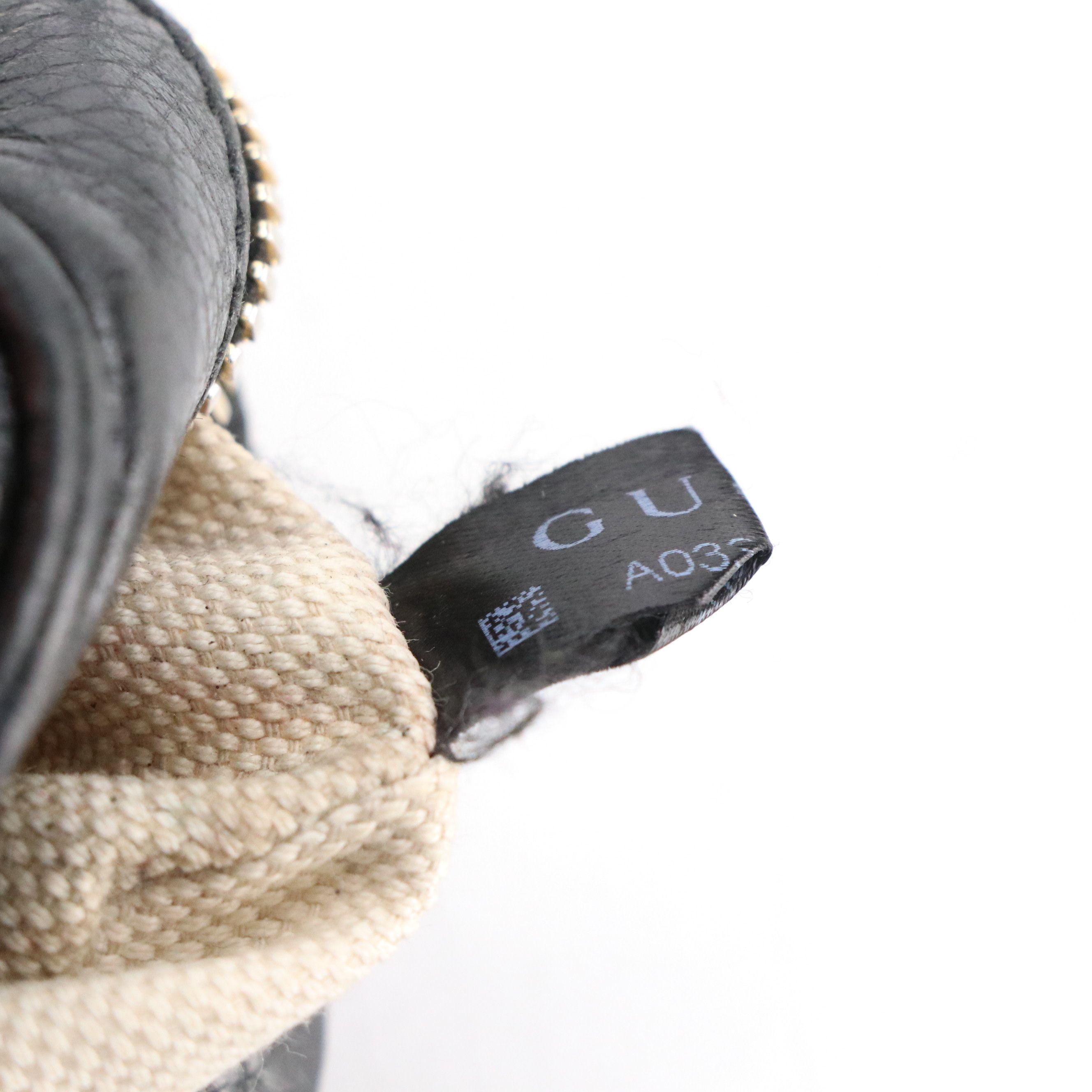 Gucci Soho Disco Crossbody Bag in Grained Calfskin Leather with Tassel Zip