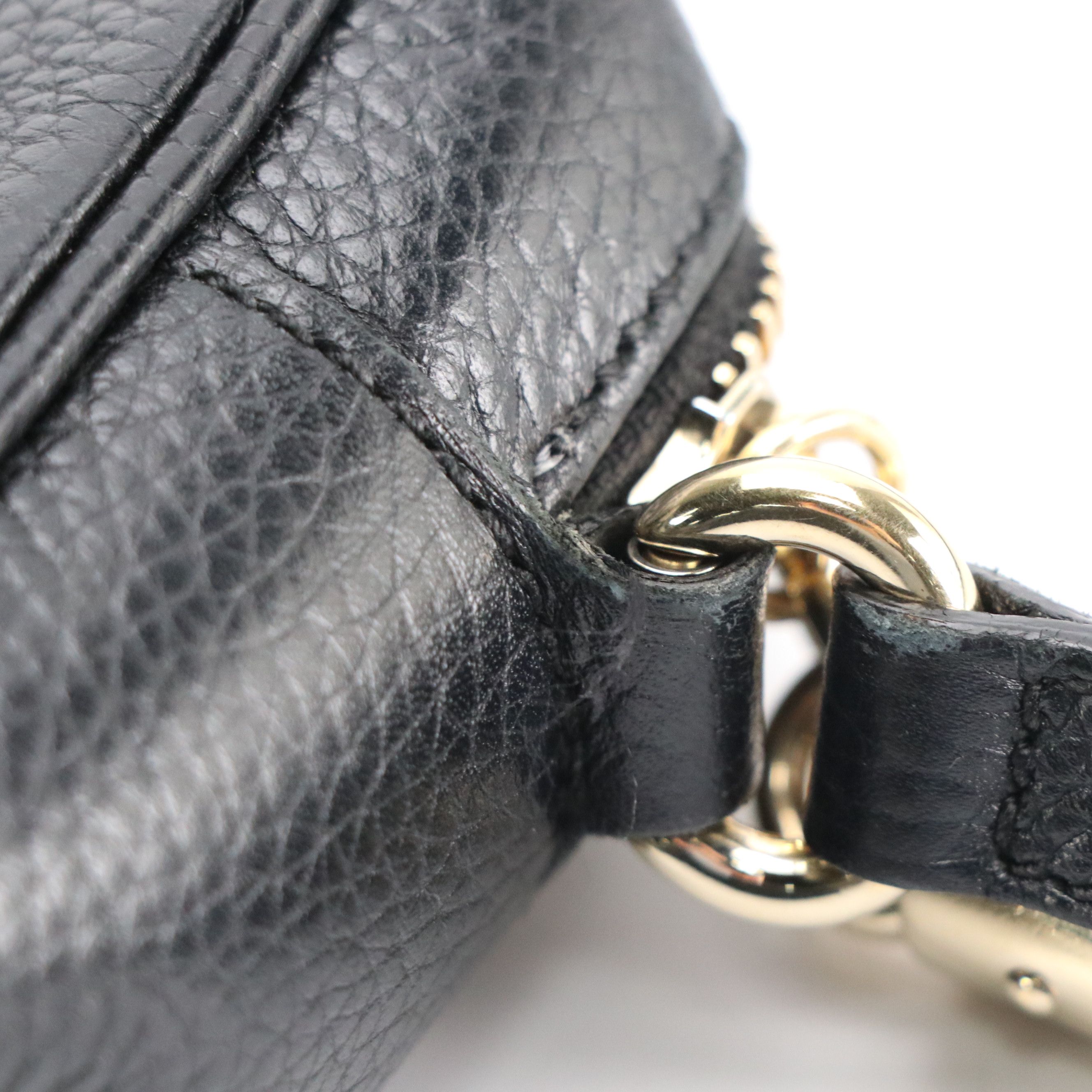 Gucci Soho Disco Crossbody Bag in Grained Calfskin Leather with Tassel Zip