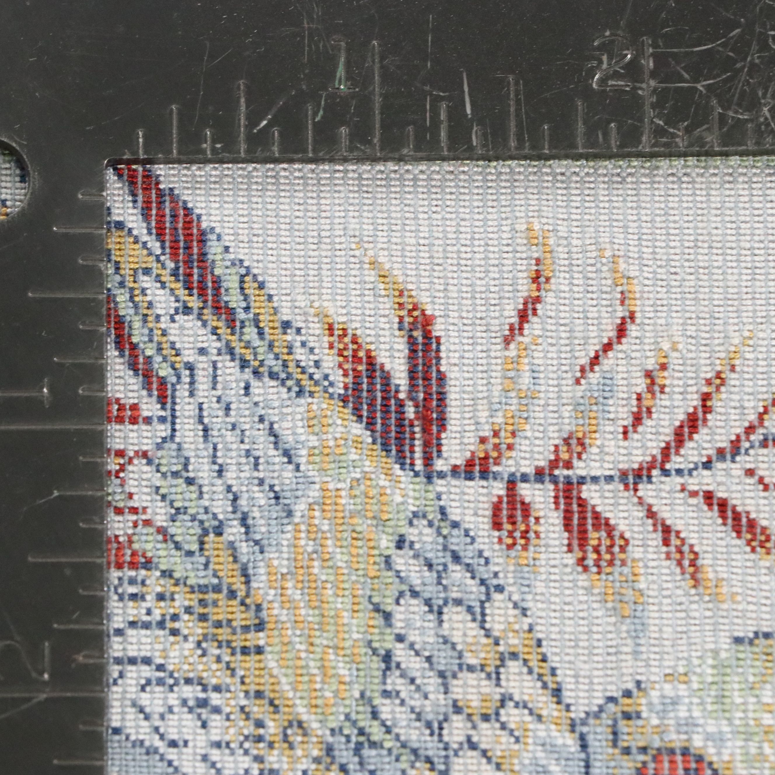 2'6 x 4'1 Machine Made Turkish Tabriz Style Art Silk Accent Rug