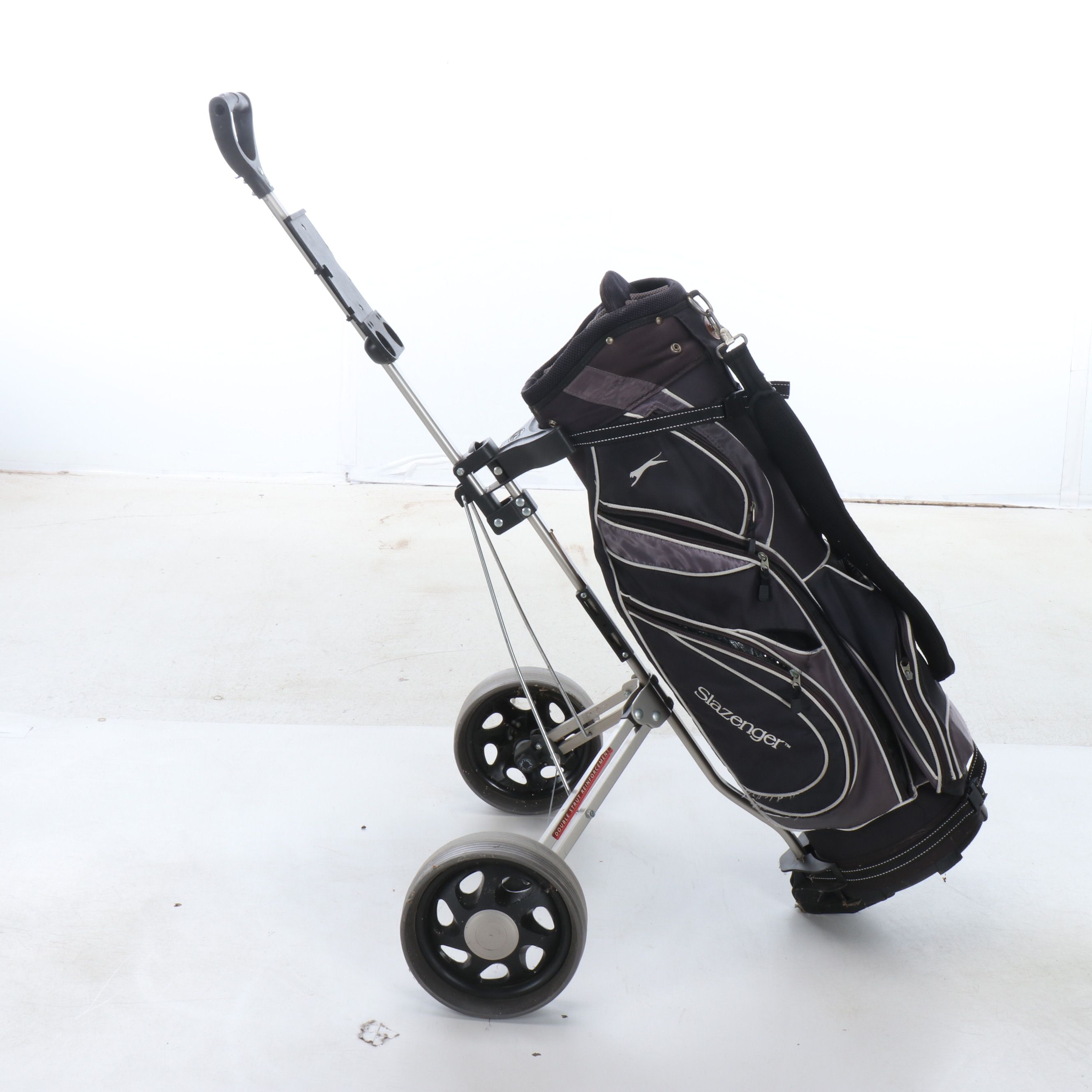 Slazenger Golf Bag with Right- Handed Golf Clubs and Foldable Cart