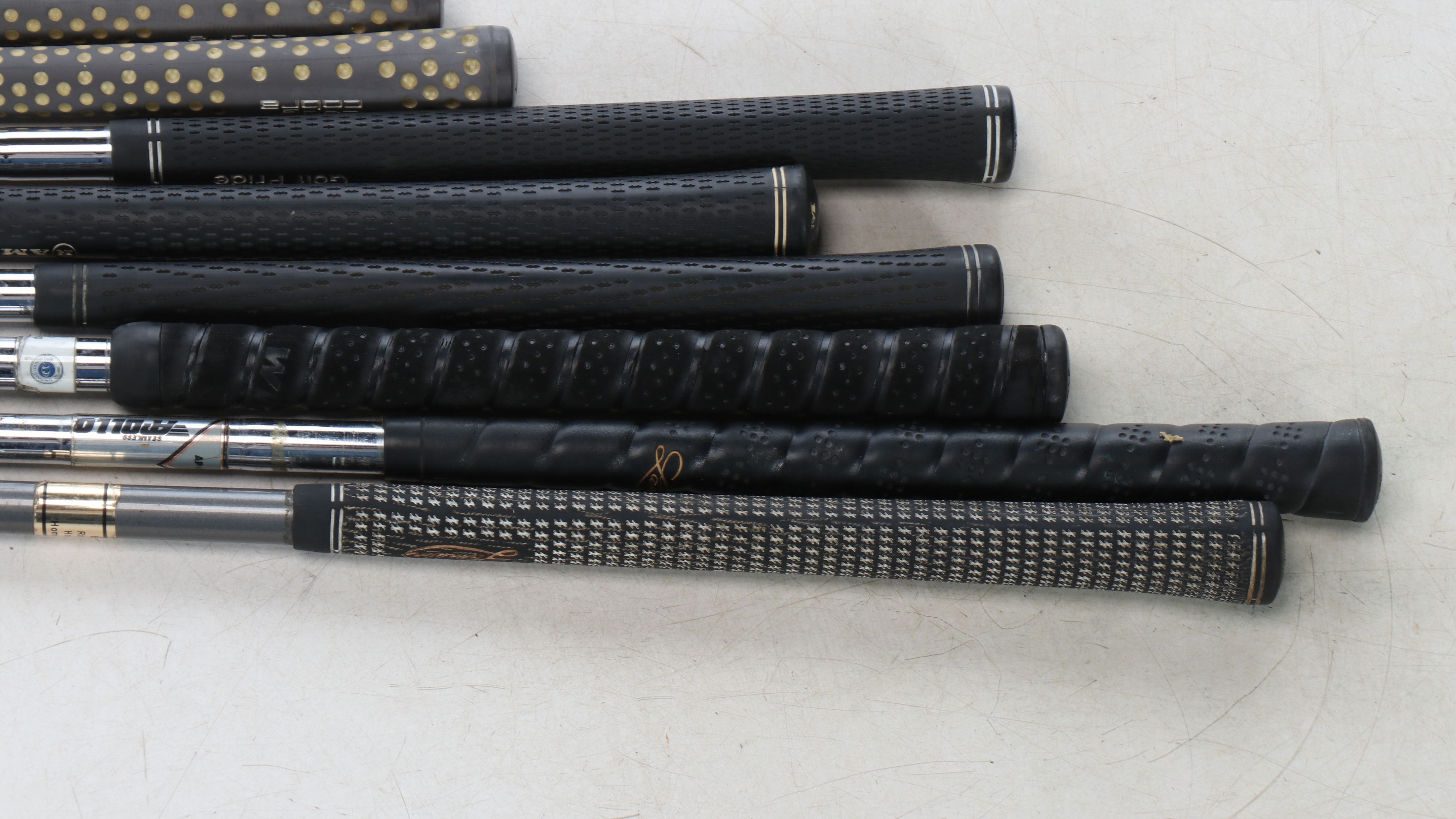 Slazenger Golf Bag with Right- Handed Golf Clubs and Foldable Cart