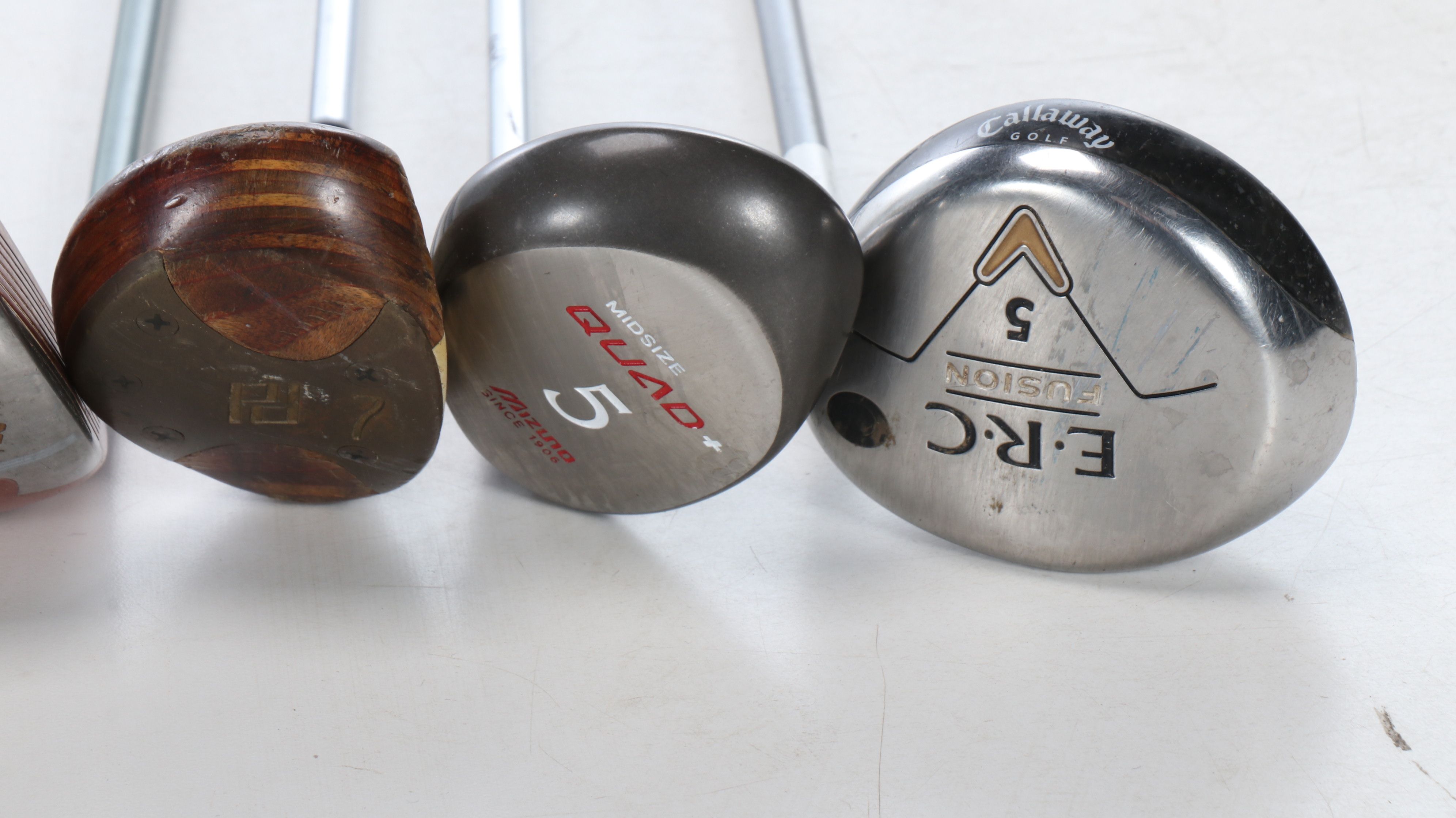 Slazenger Golf Bag with Right- Handed Golf Clubs and Foldable Cart