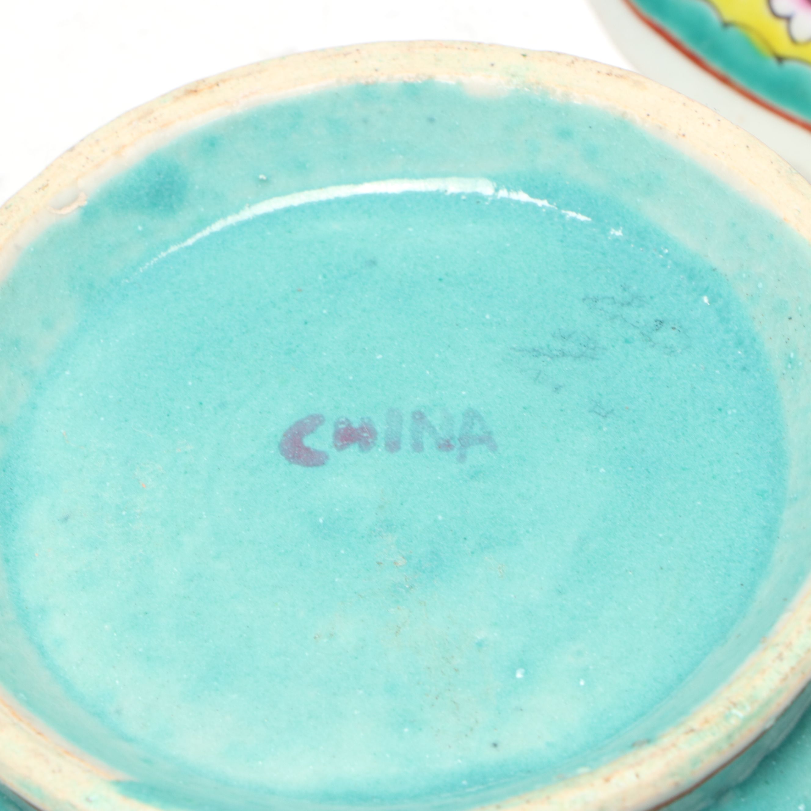 Chinese Enameled Vegetal Porcelain Vase with Footed Bowls, 20th Century