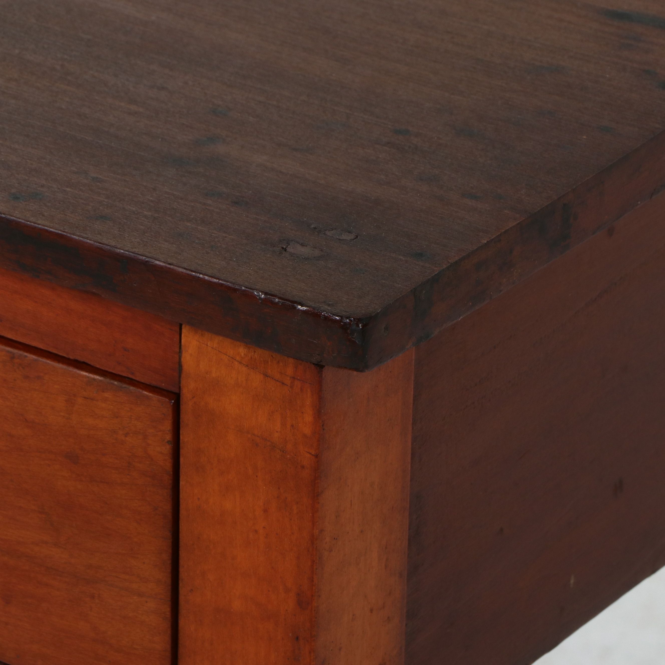 American Country Sheraton Cherry and Pine One-Drawer Side Table, 19th Century