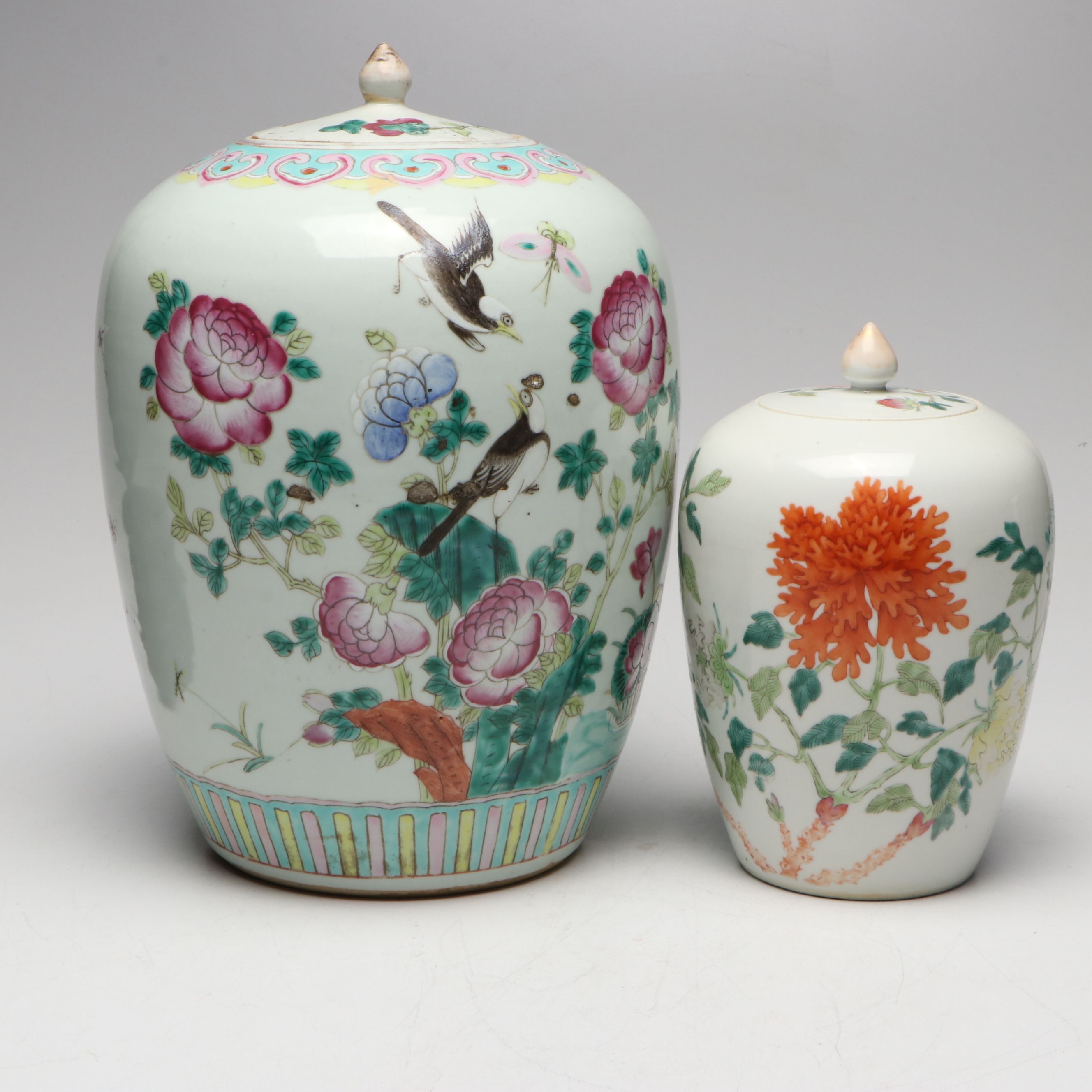 Chinese Famille Rose Porcelain Melon Jars with Wood Pedestals