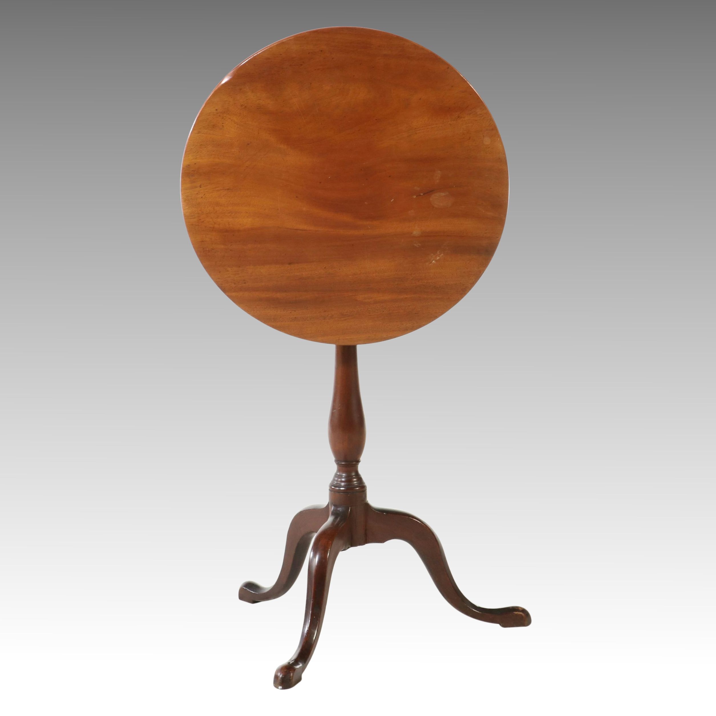 Queen Anne Mahogany Tilt-Top Candlestand, Mid to Late 18th Century