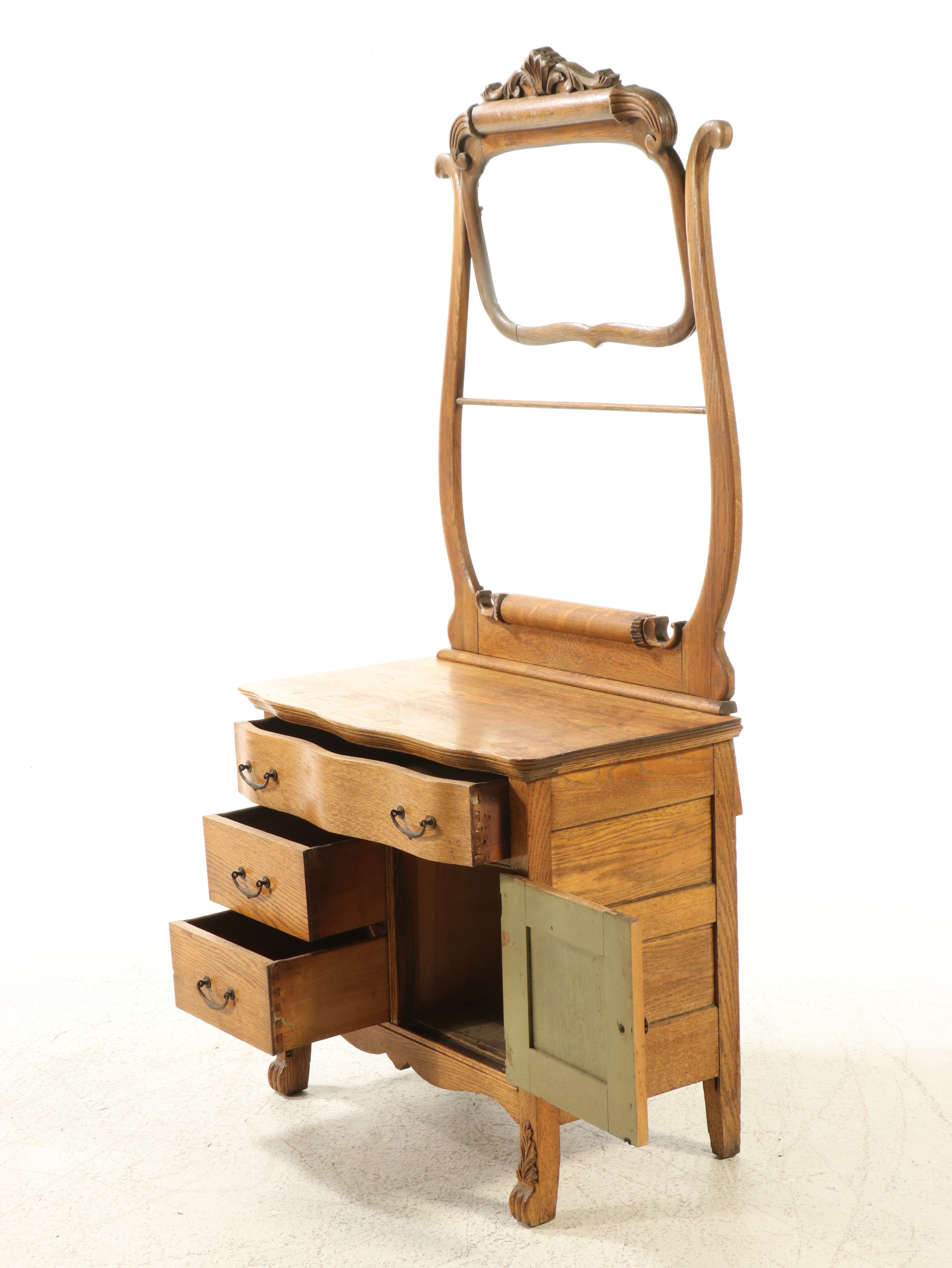 American Golden Oak Washstand with Lyre-Back Circa 1900