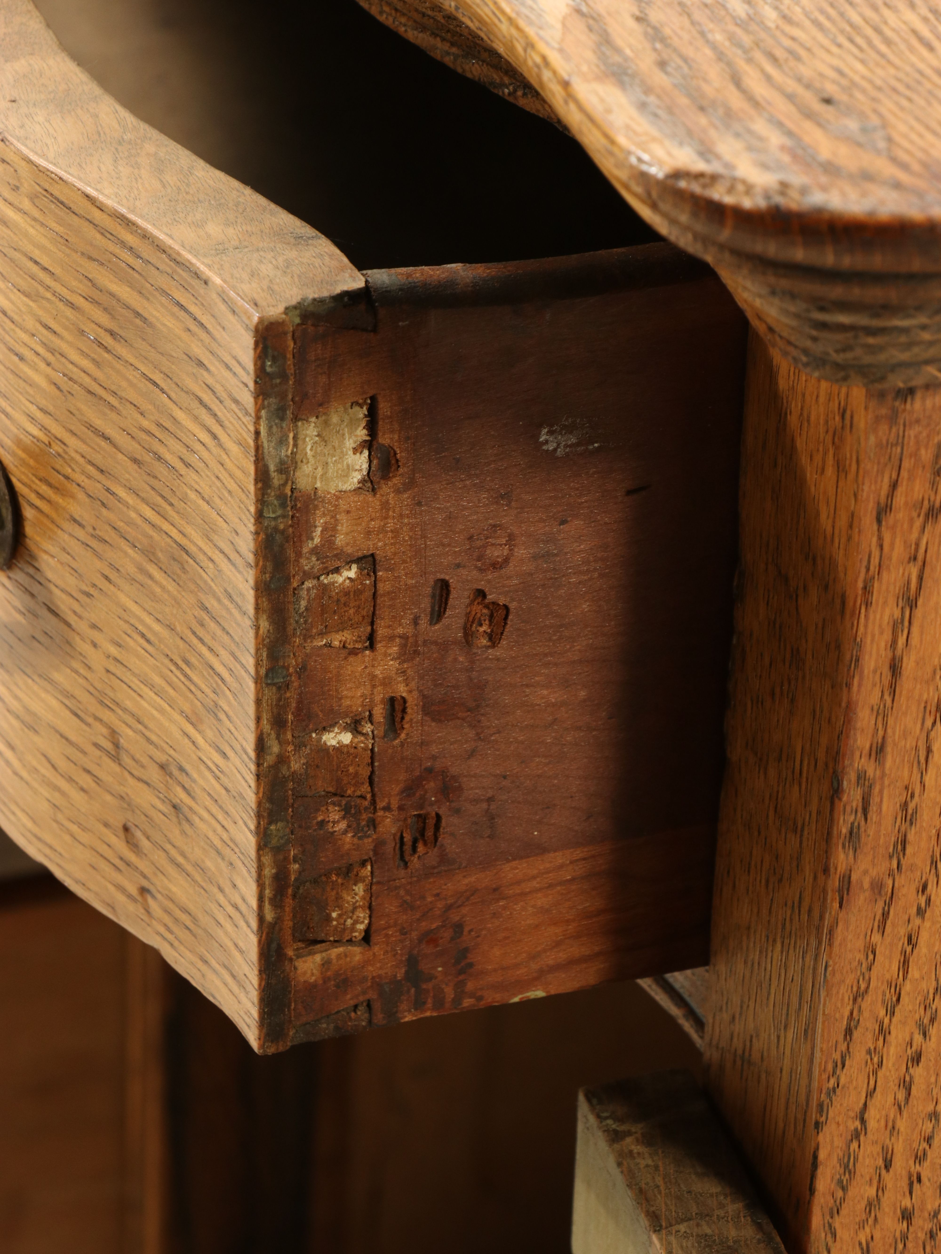 American Golden Oak Washstand with Lyre-Back Circa 1900