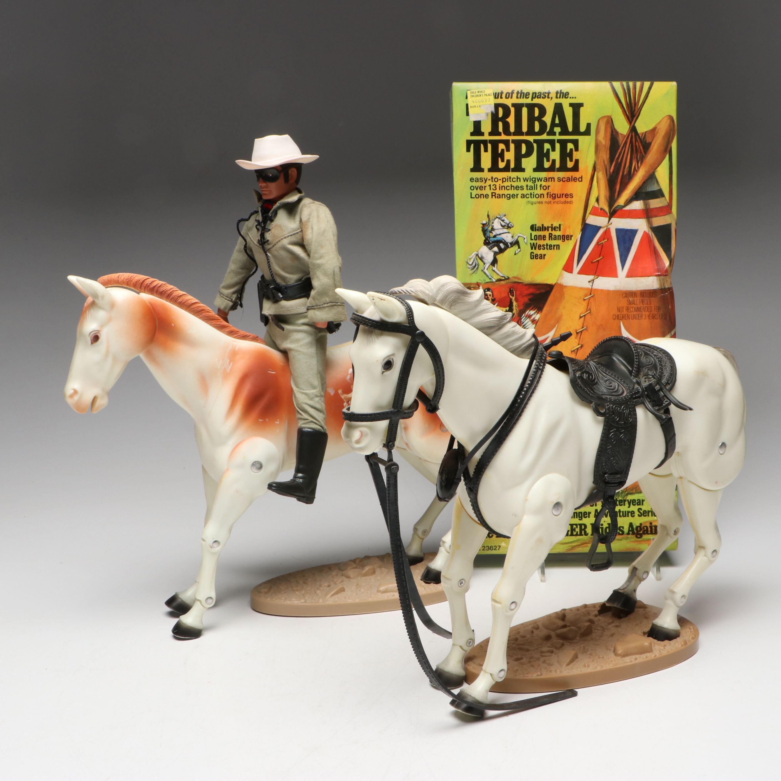 Gabriel "The Lone Ranger" Action Figures and Teepee with More Accessories, 1973