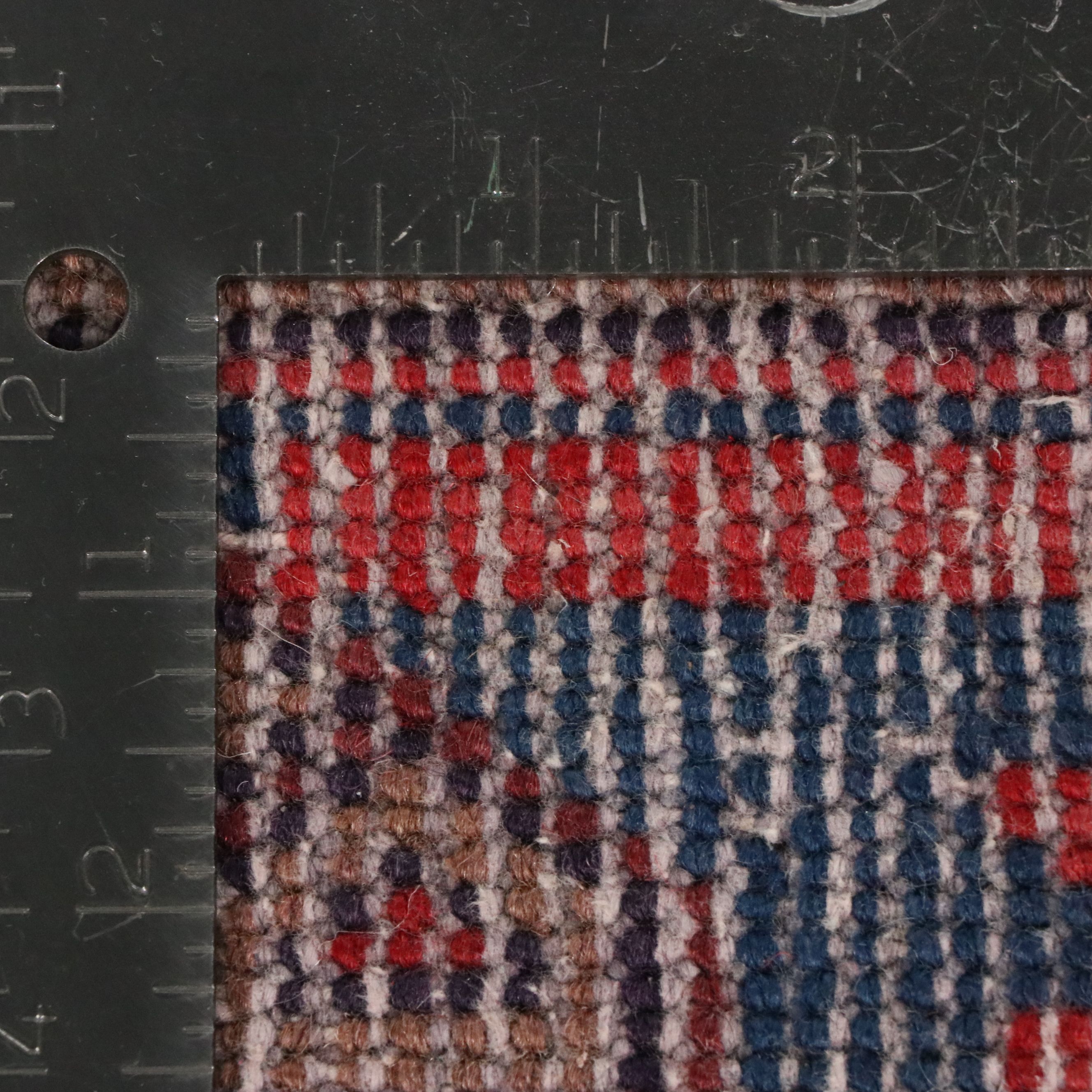 5'2 x 6'10 Hand-Knotted Persian Viss Area Rug