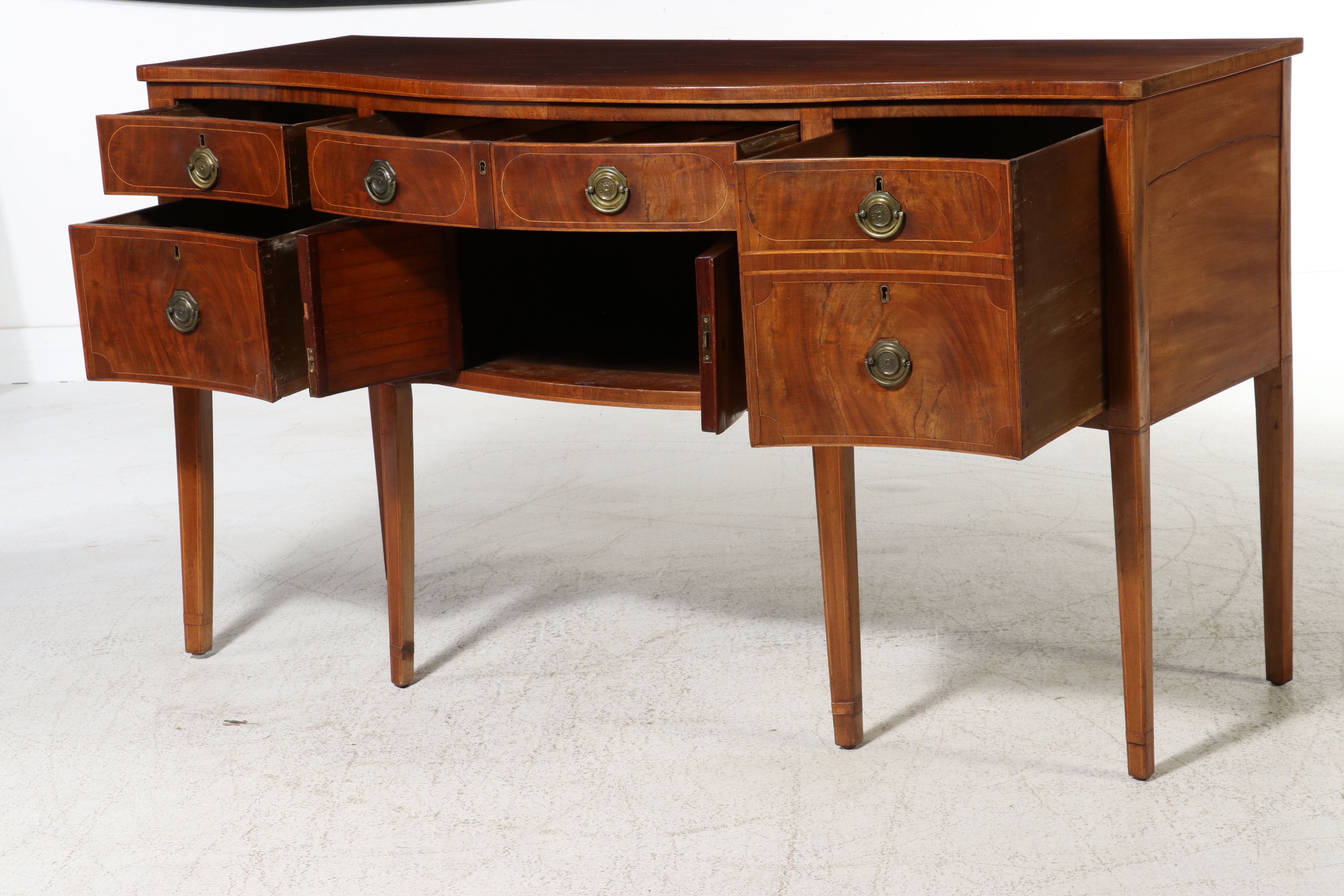 Hepplewhite Mahogany Sideboard, 19th Century