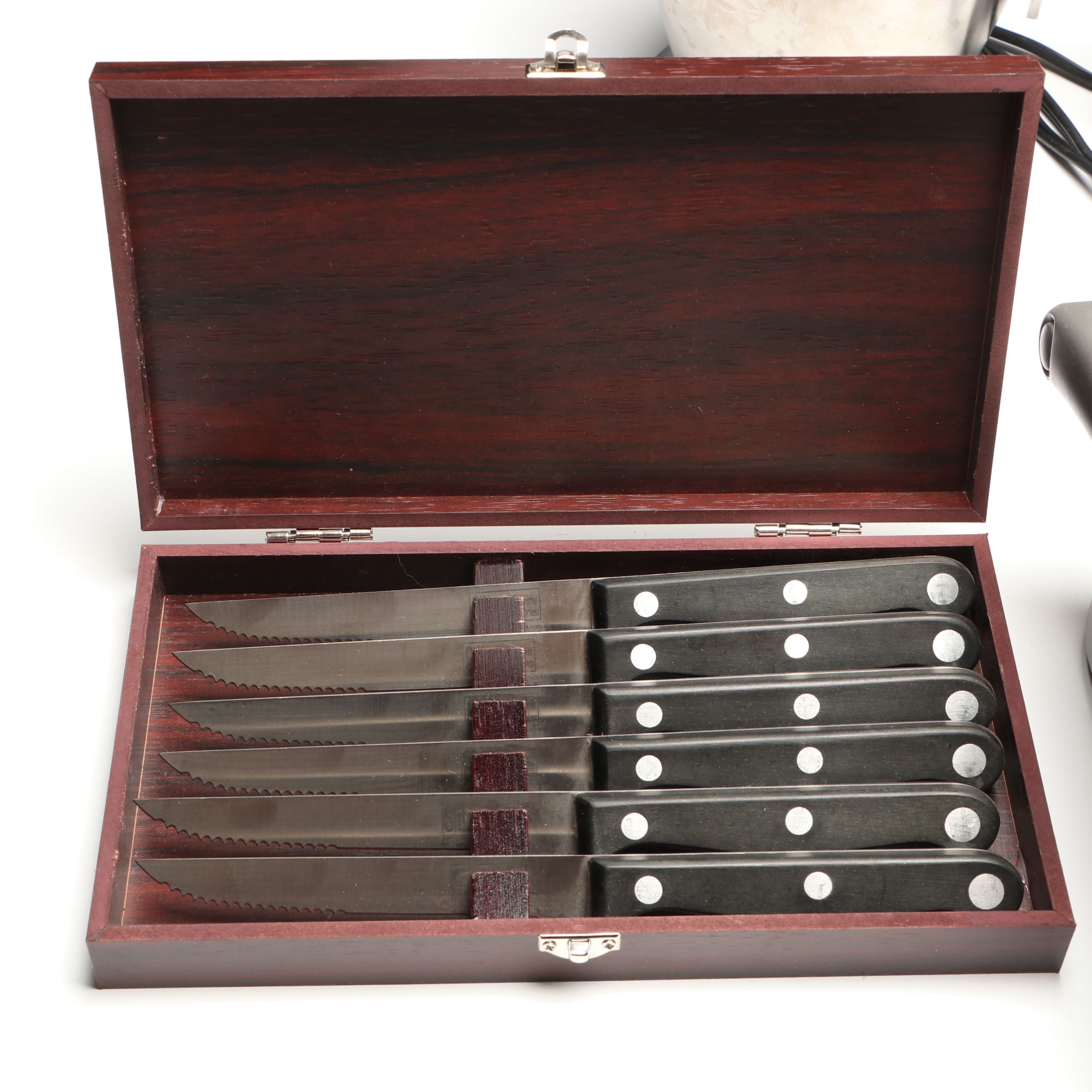 Cuisinart Griddle, Juicers and Electric Carving Knife with Slitzer Steak Knives