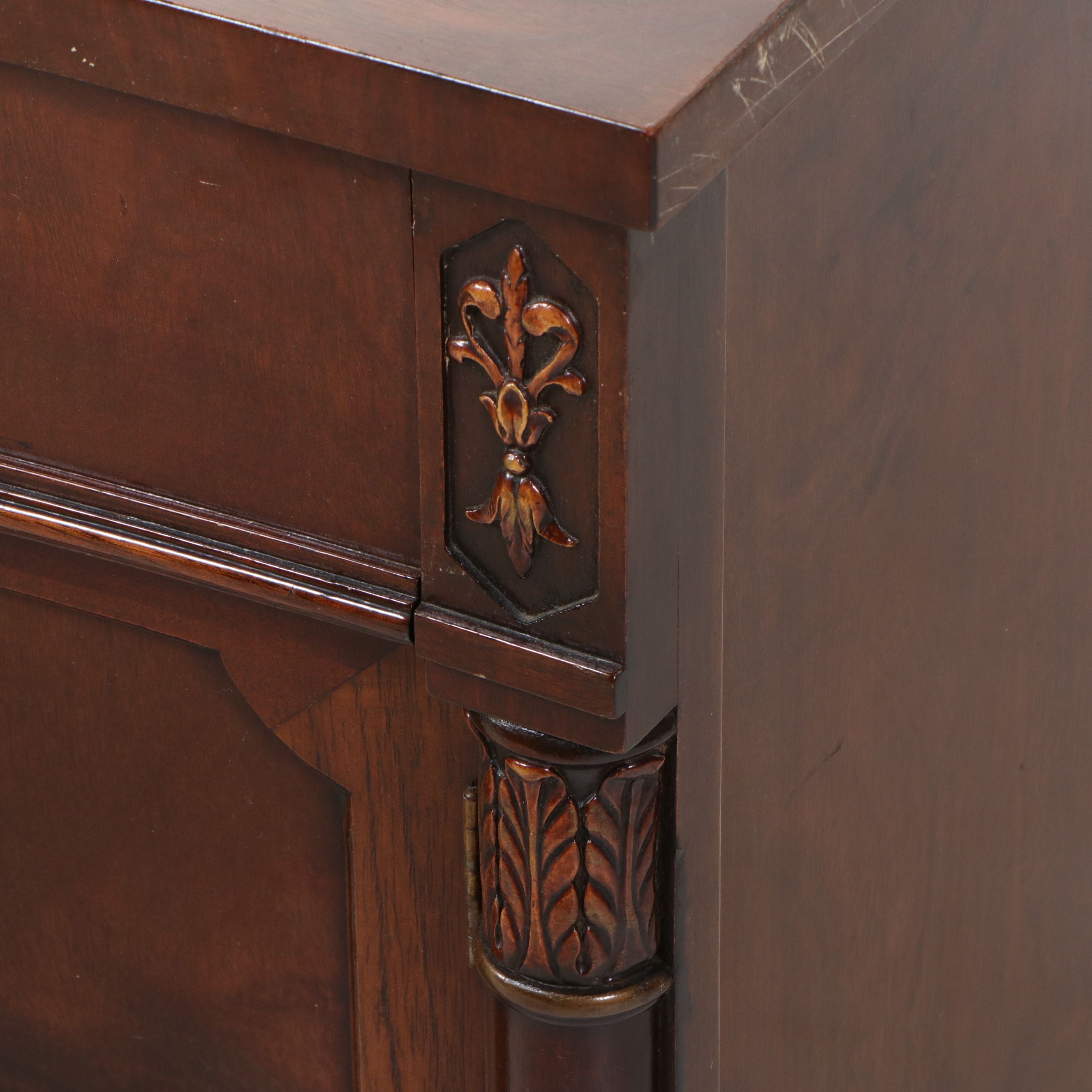 Federal Style Inlaid Mahogany Serpentine Sideboard, 20th Century