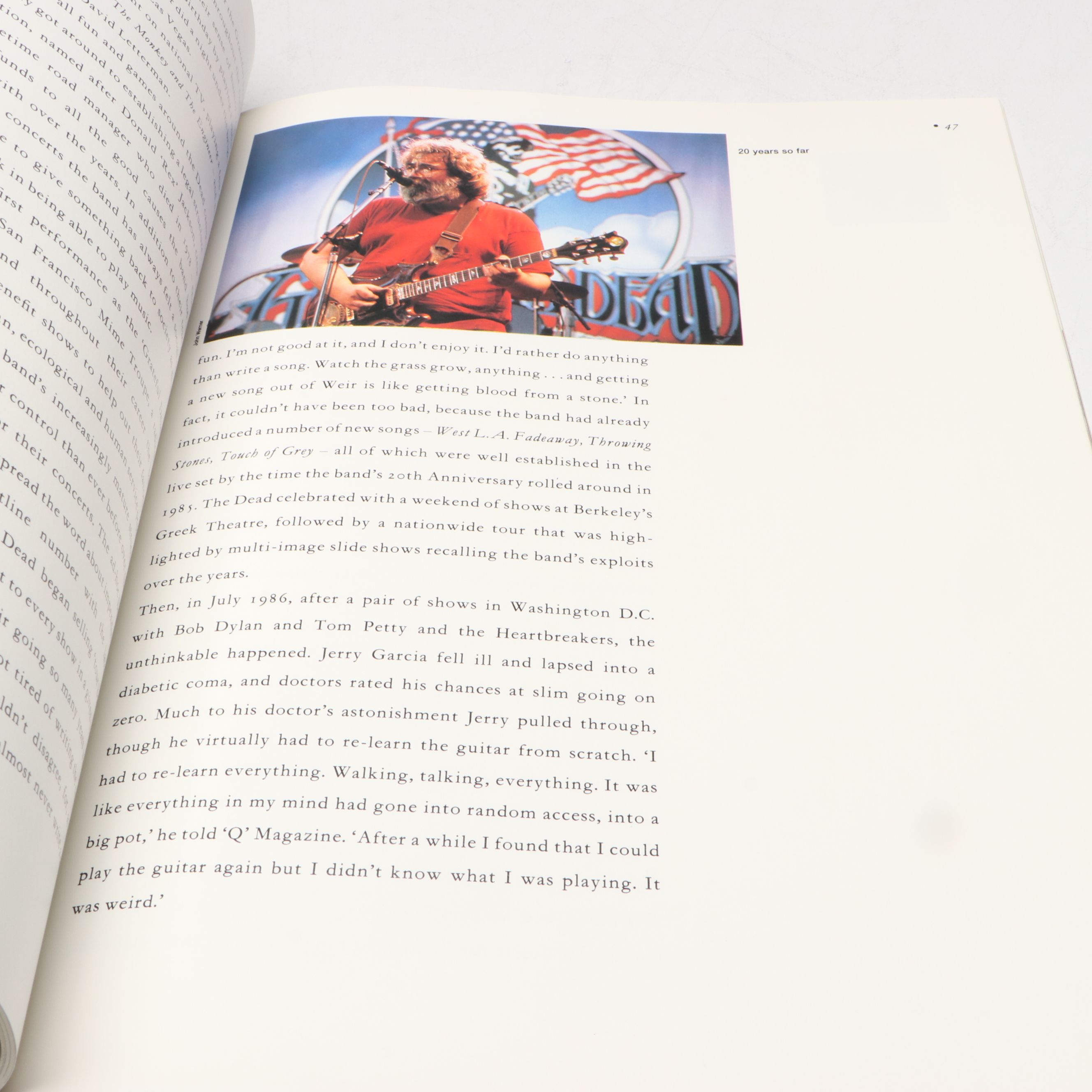 First Printing "Grateful Dead Built to Last" by Jamie Jensen, 1990