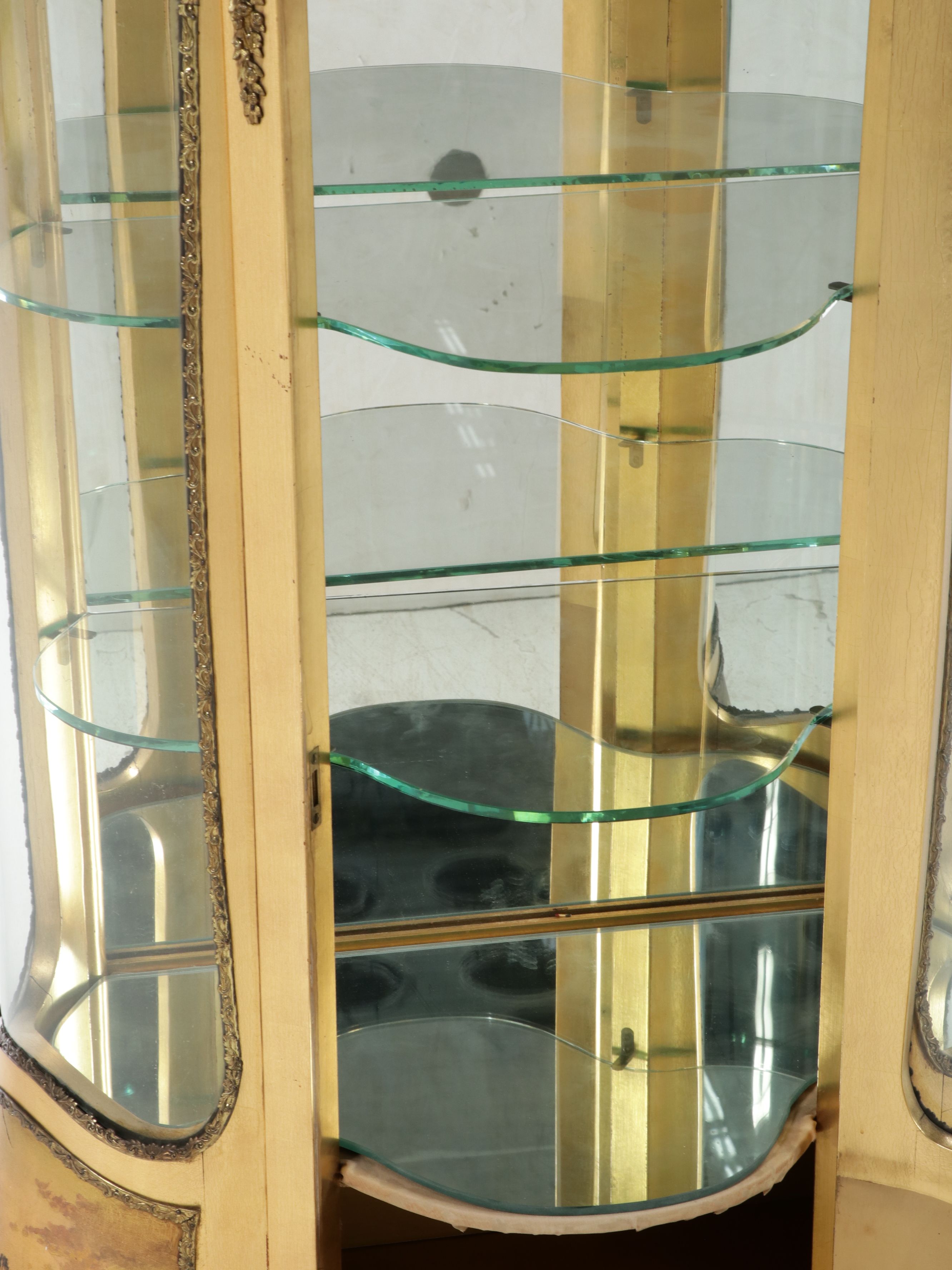 Gilt and Vernis Martin Style Illuminated Vitrine, Mid-20th Century