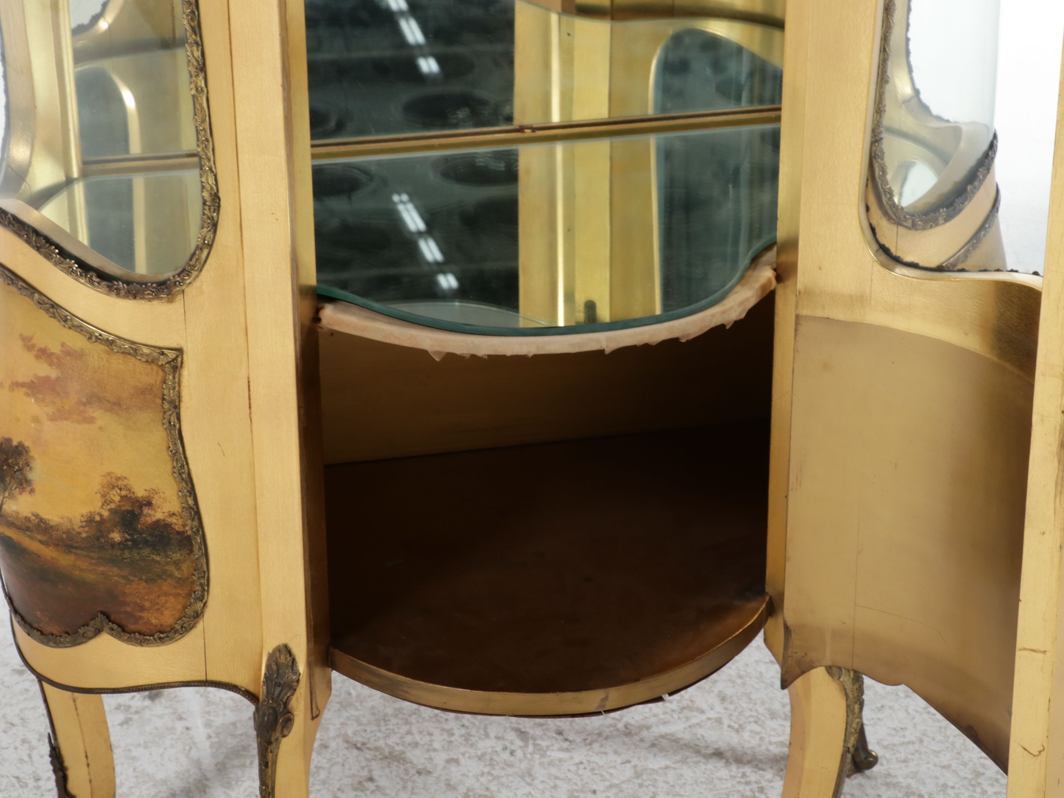 Gilt and Vernis Martin Style Illuminated Vitrine, Mid-20th Century