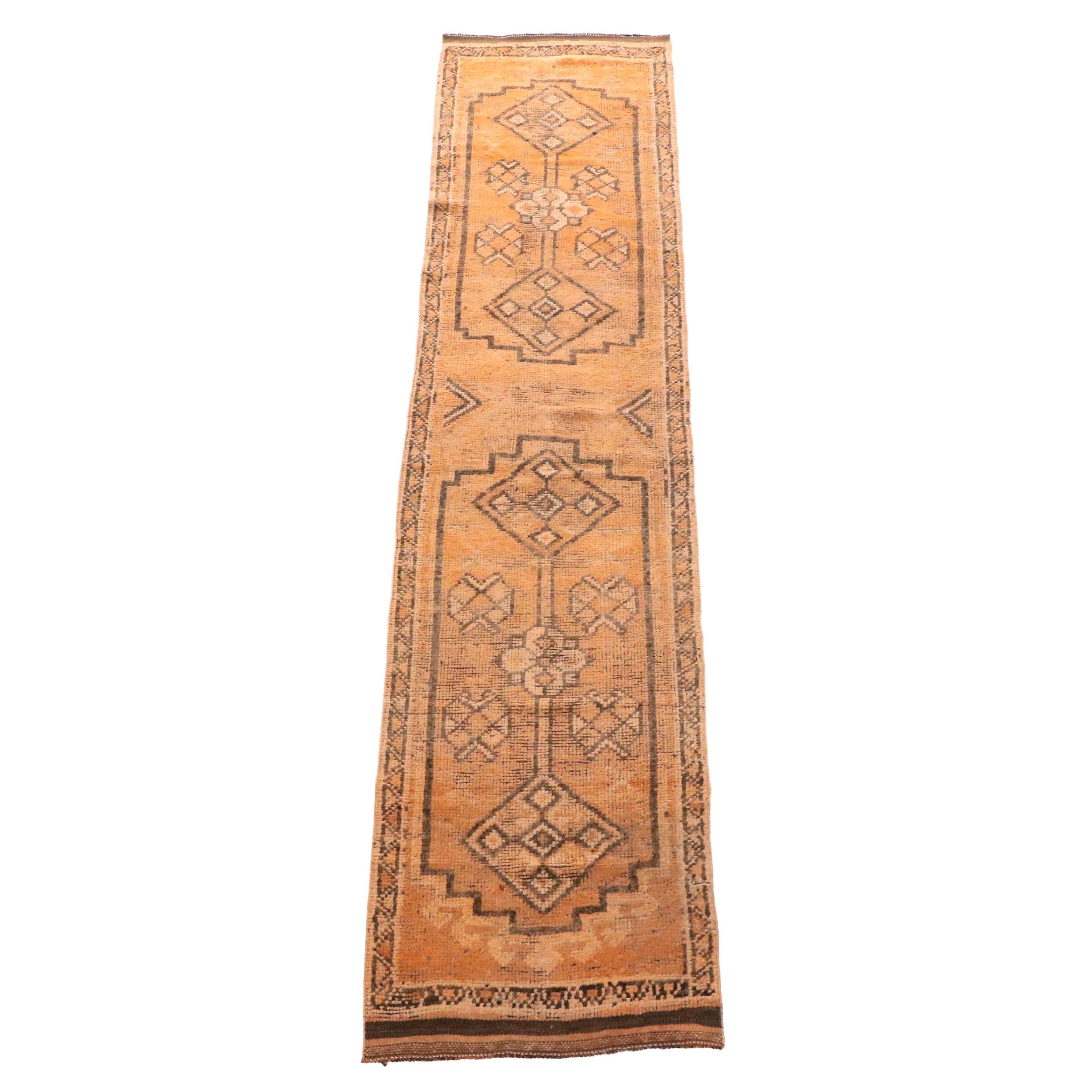 2'6 x 11'8 Hand-Knotted Turkish Anatolian Carpet Runner