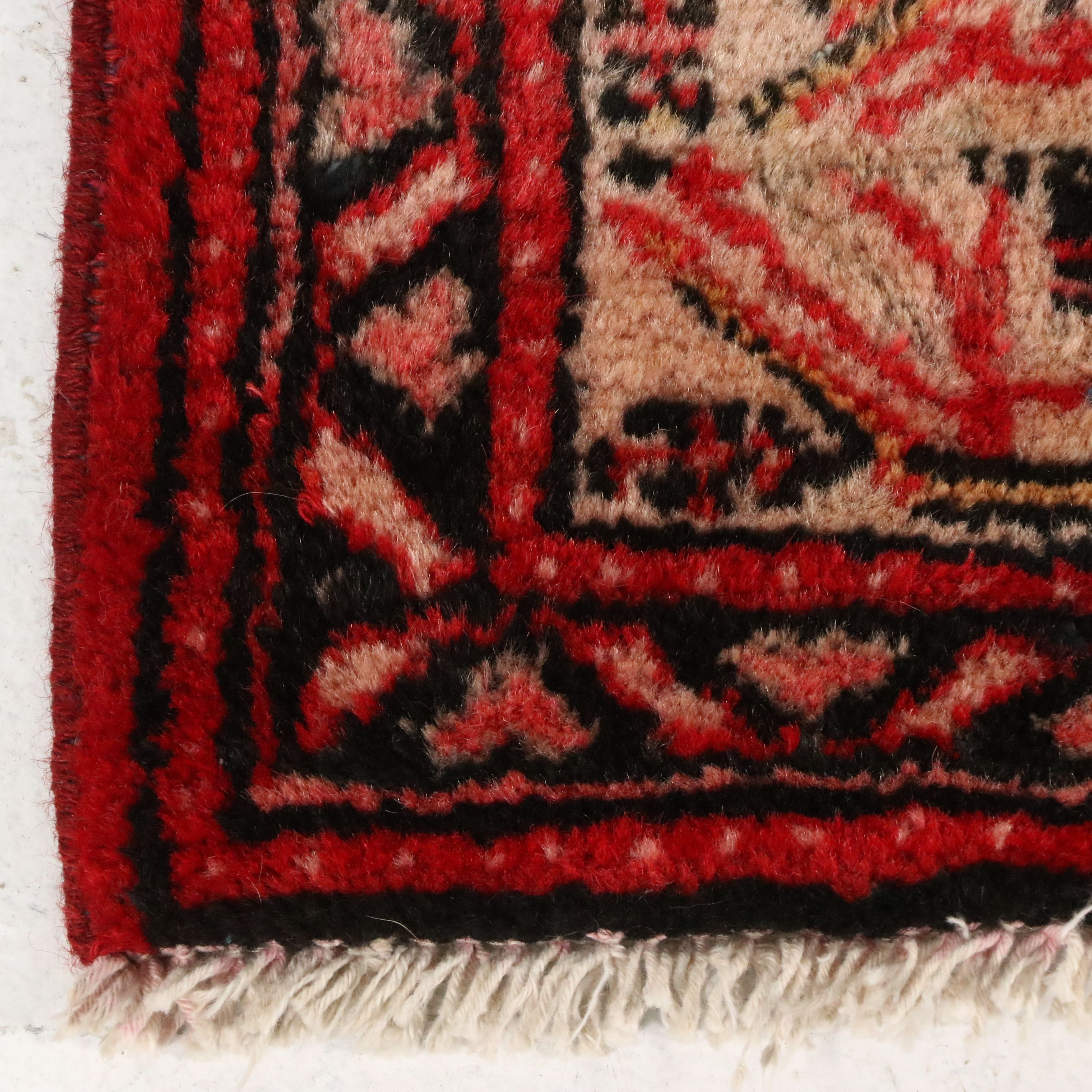 4'3 x 6'10 Hand-Knotted Persian Seraband Area Rug