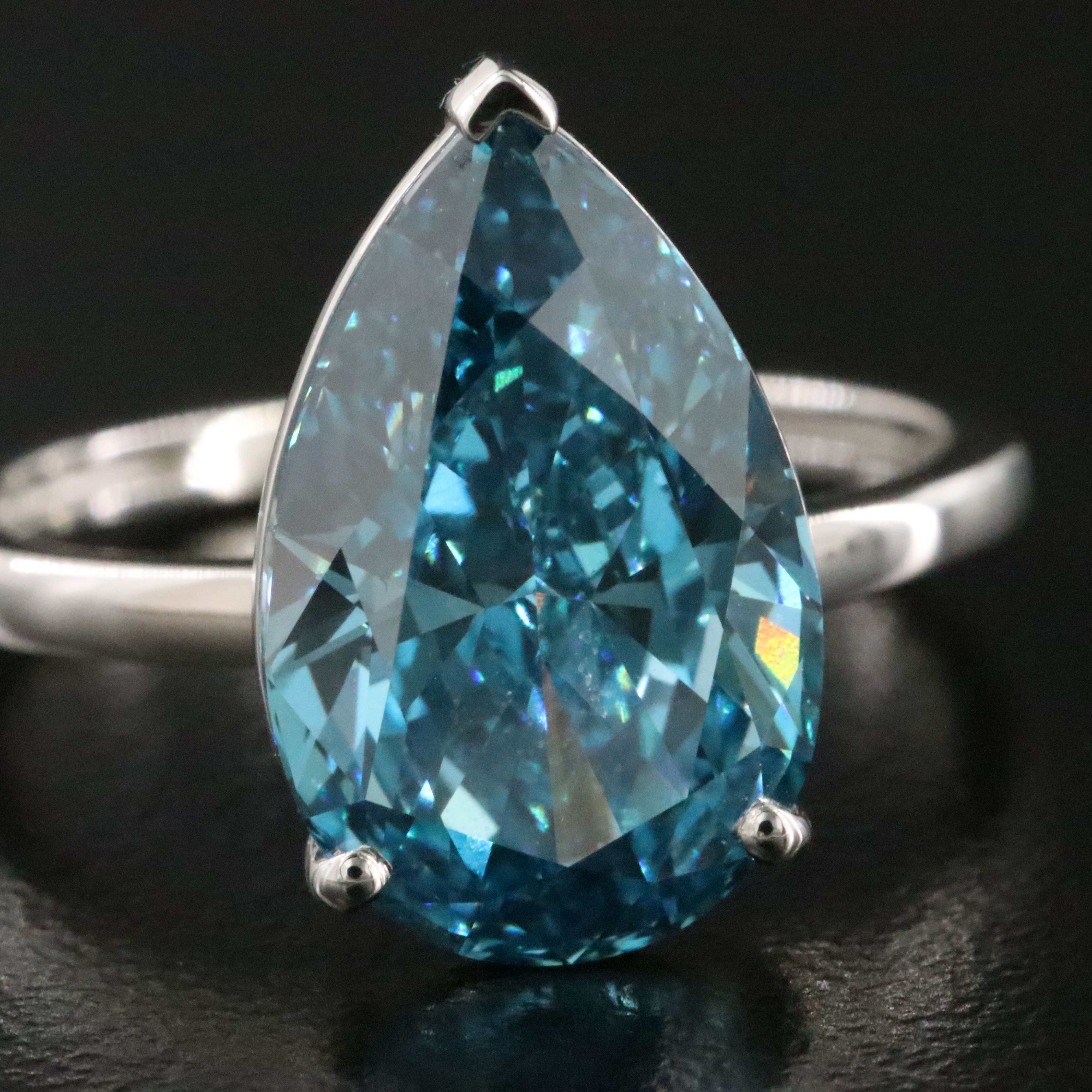 Platinum 5.10 CT Lab Grown Fancy Vivid Blue Diamond Ring with IGI Report