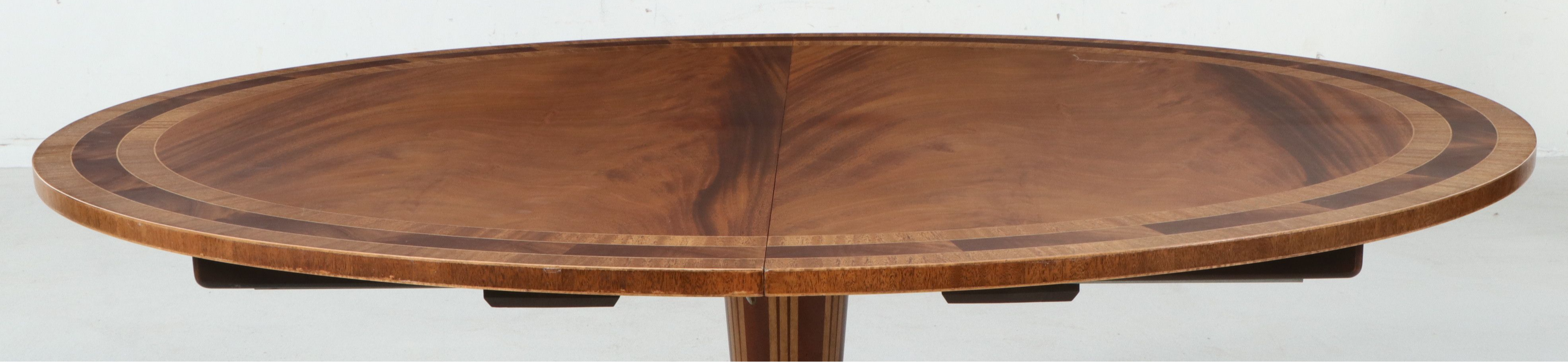 Baker English Regency Style Inlaid Mahogany Pedestal Dining Table