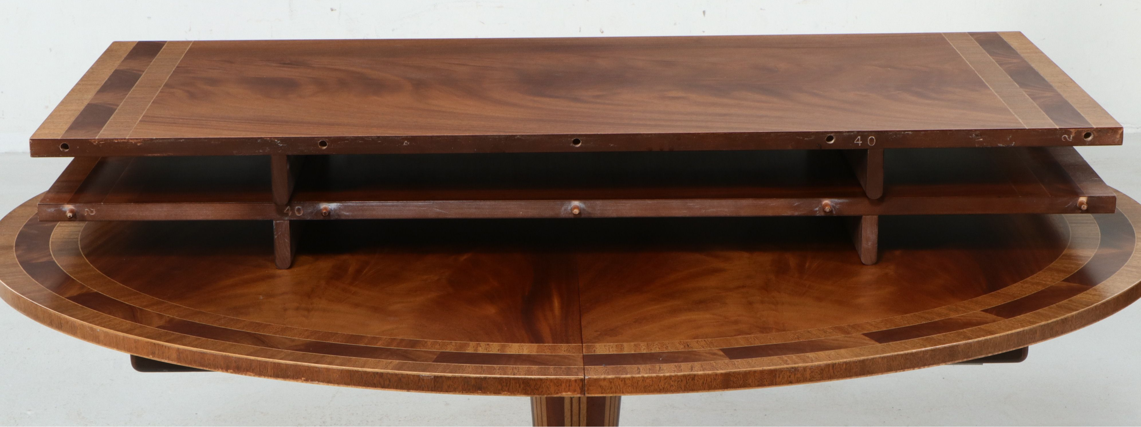 Baker English Regency Style Inlaid Mahogany Pedestal Dining Table